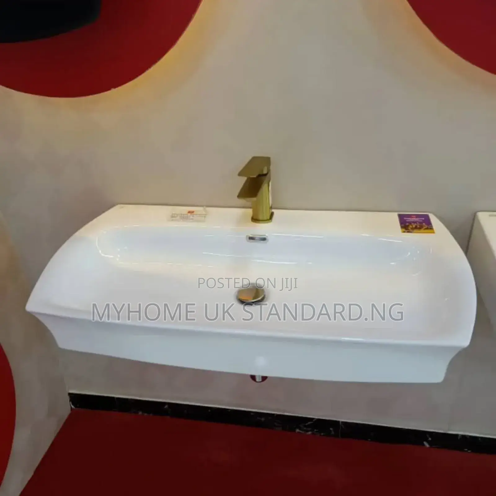 Wall-Mounted Ceramic Wash Basin