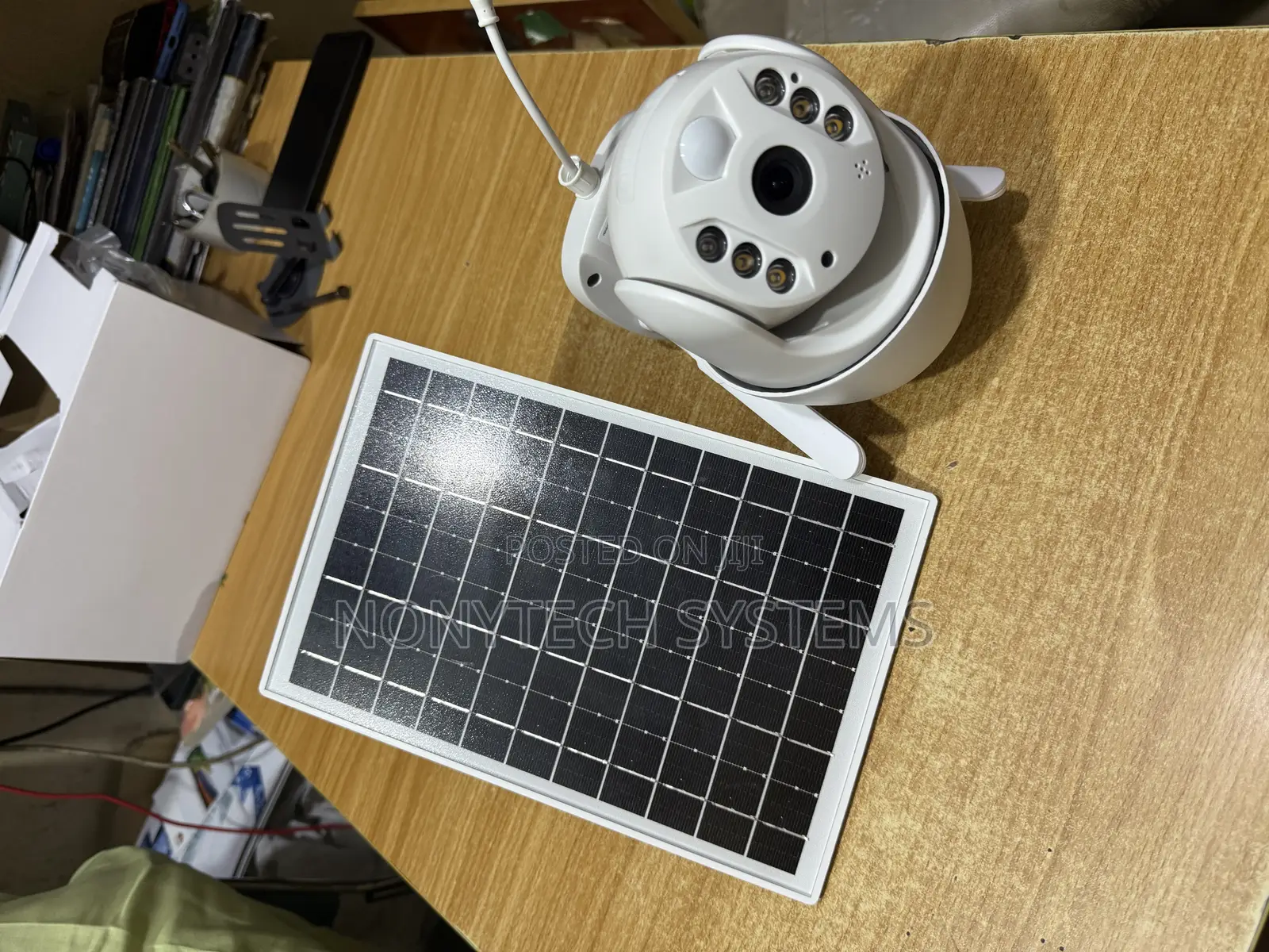Single Lens Ubox PTZ Solar Camera