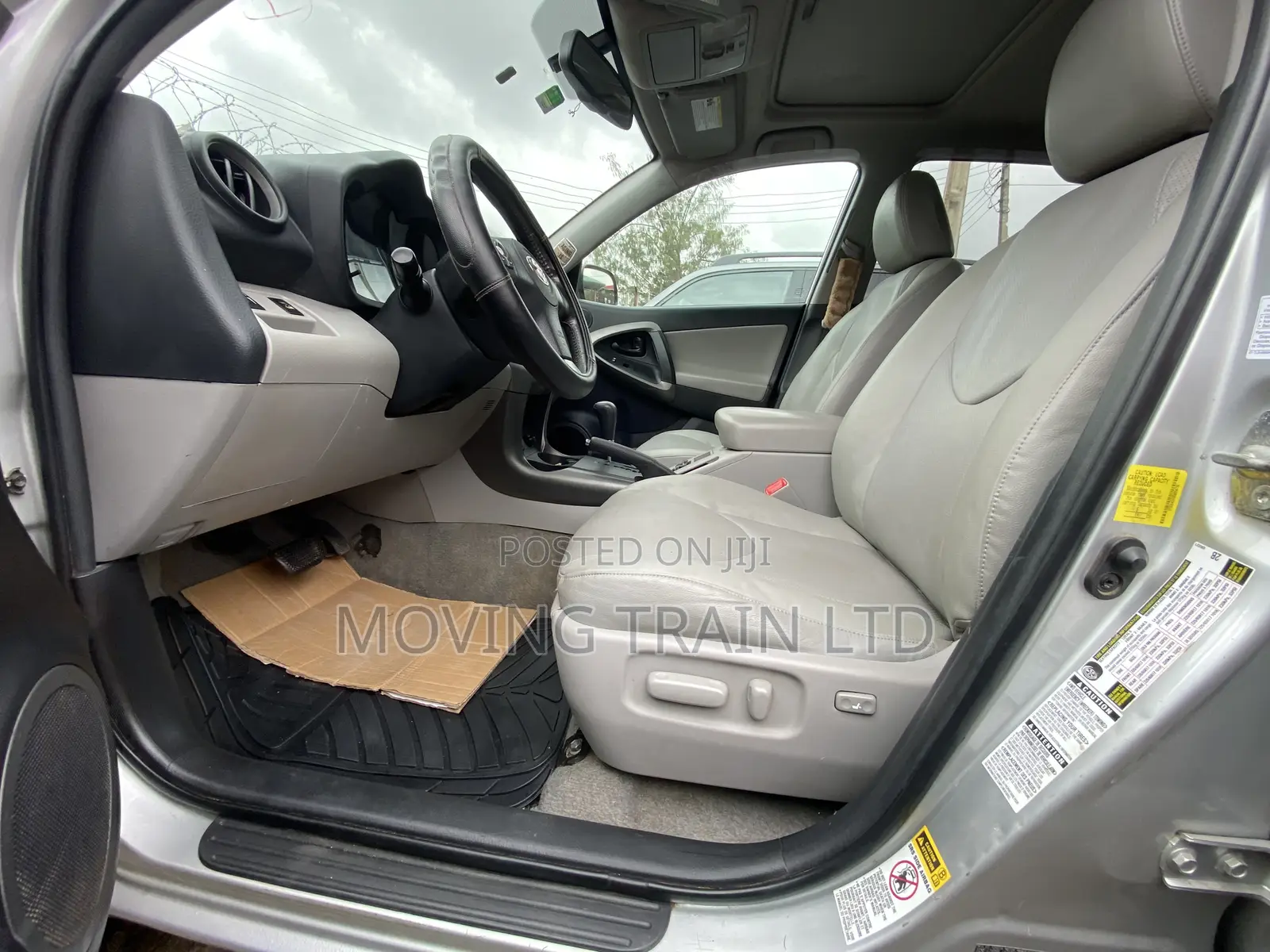 Toyota RAV4 Limited 2011 White