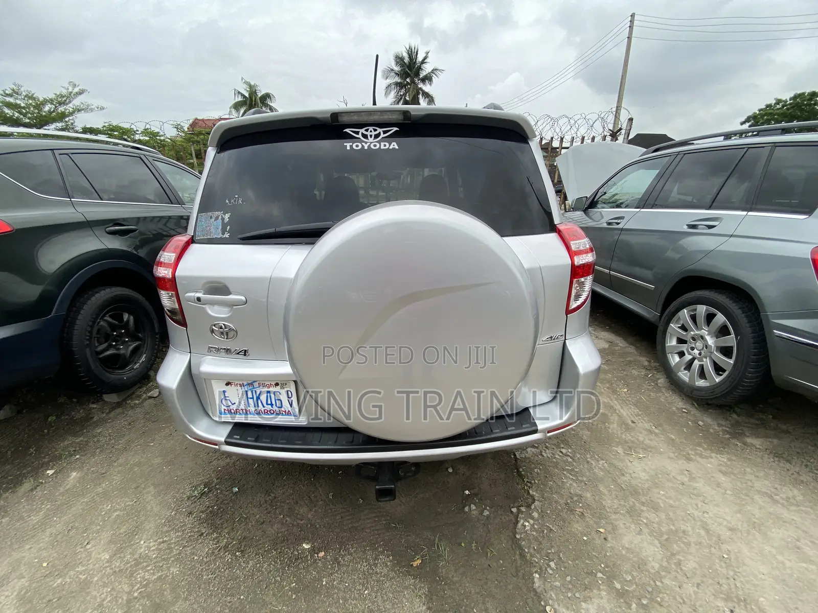 Toyota RAV4 Limited 2011 White