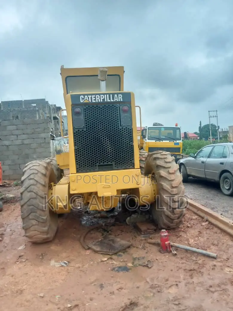 Caterpillar 12g Grader