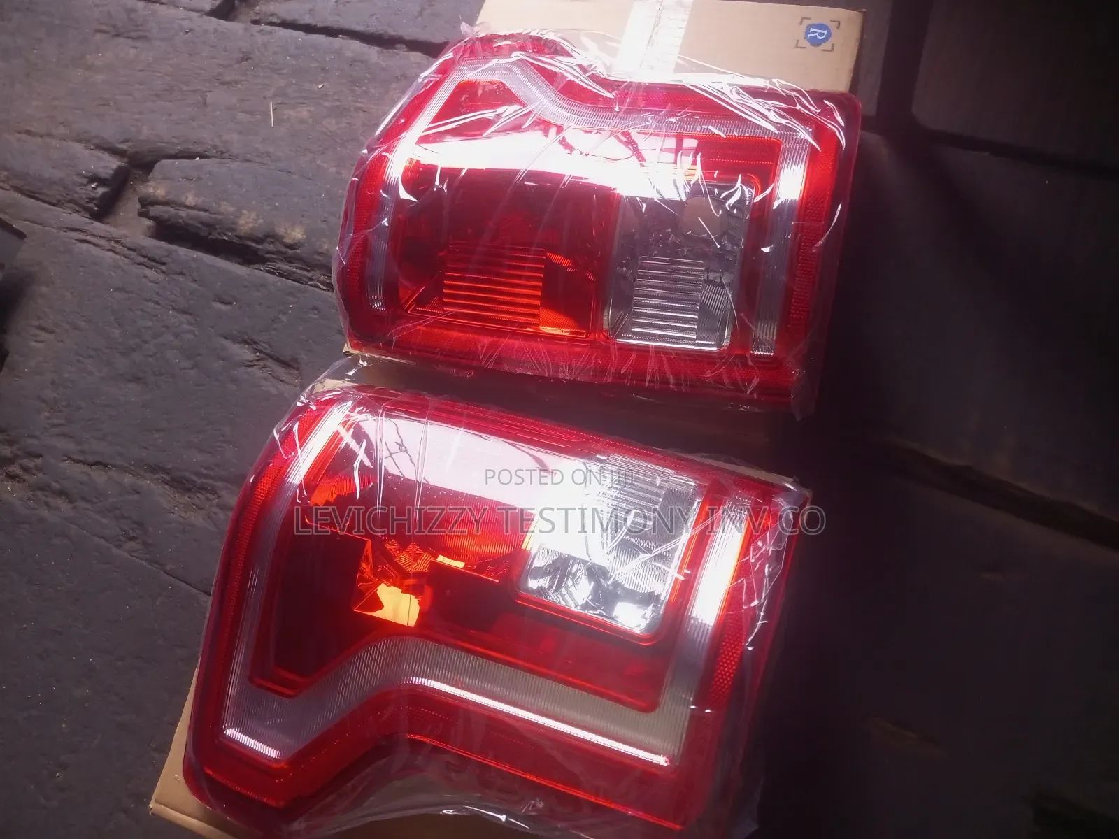 2016,2017,2018,2019 Ford F150 Rear Light