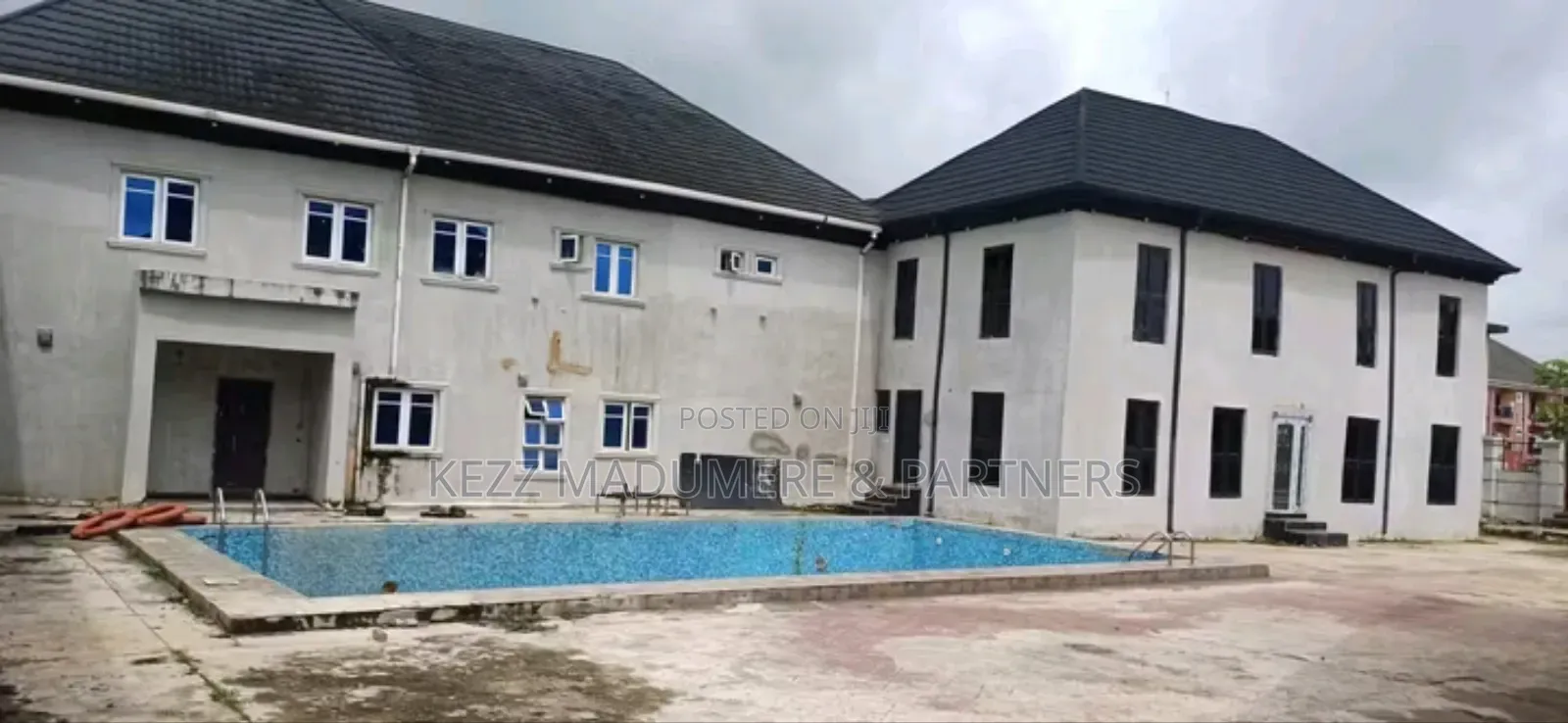 For Sale: 26 Rooms Hotel in Owerri Imo State