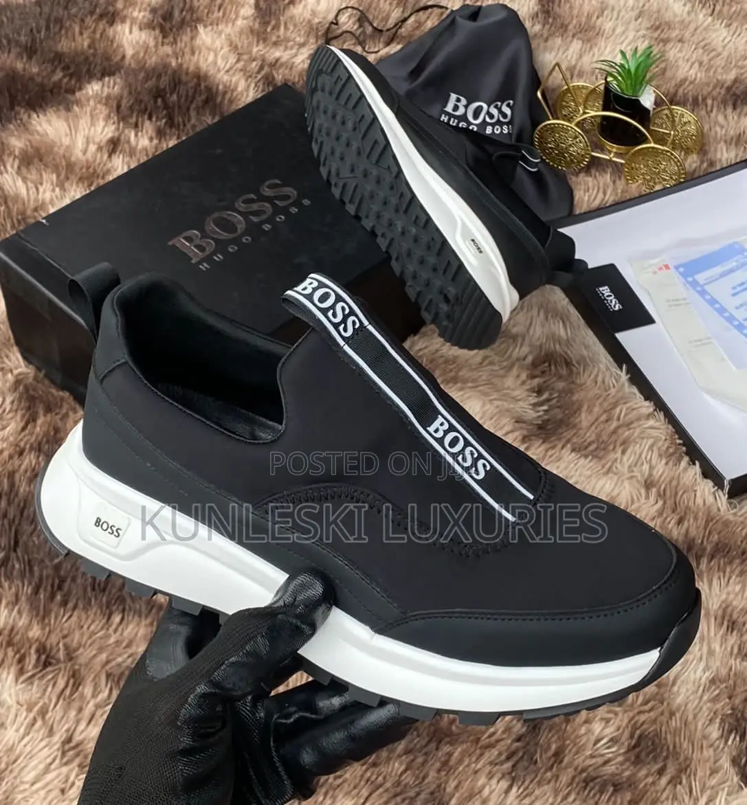 Original Hugo Boss Laceless Sneakers in 2 Color-Ways