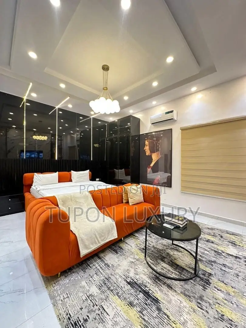 Standard Luxury Studio Apartment in Chevron