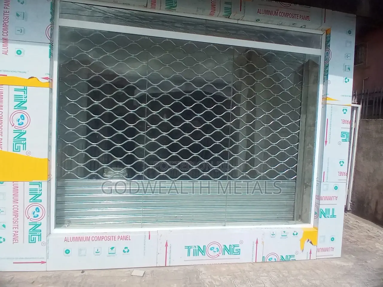 Mesh Roller Shutter Door / See Through