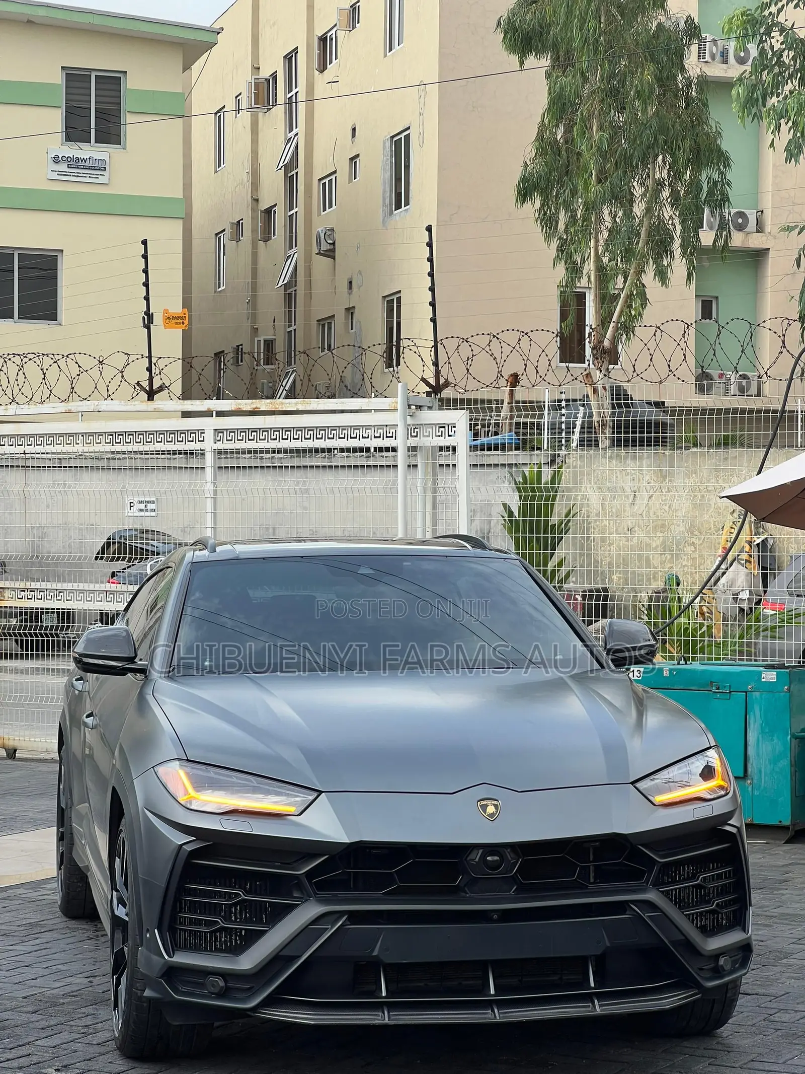 Lamborghini Urus Base 2019 Gray