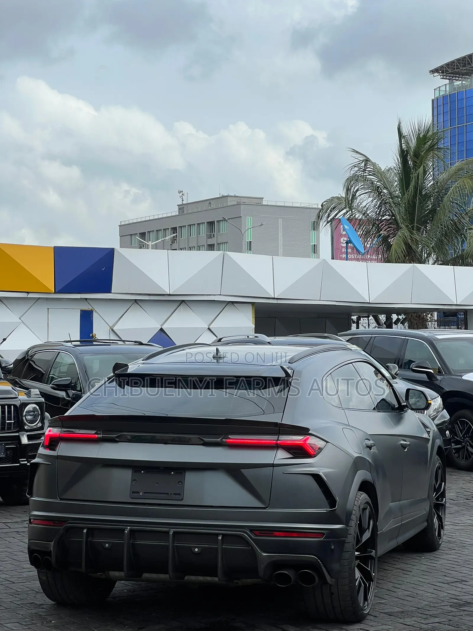 Lamborghini Urus Base 2019 Gray