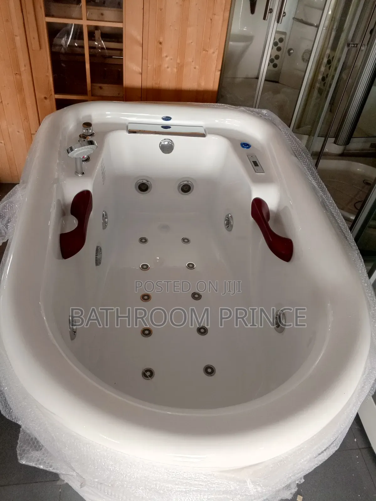 Unique Luxury Cuputerize Jacuzzi