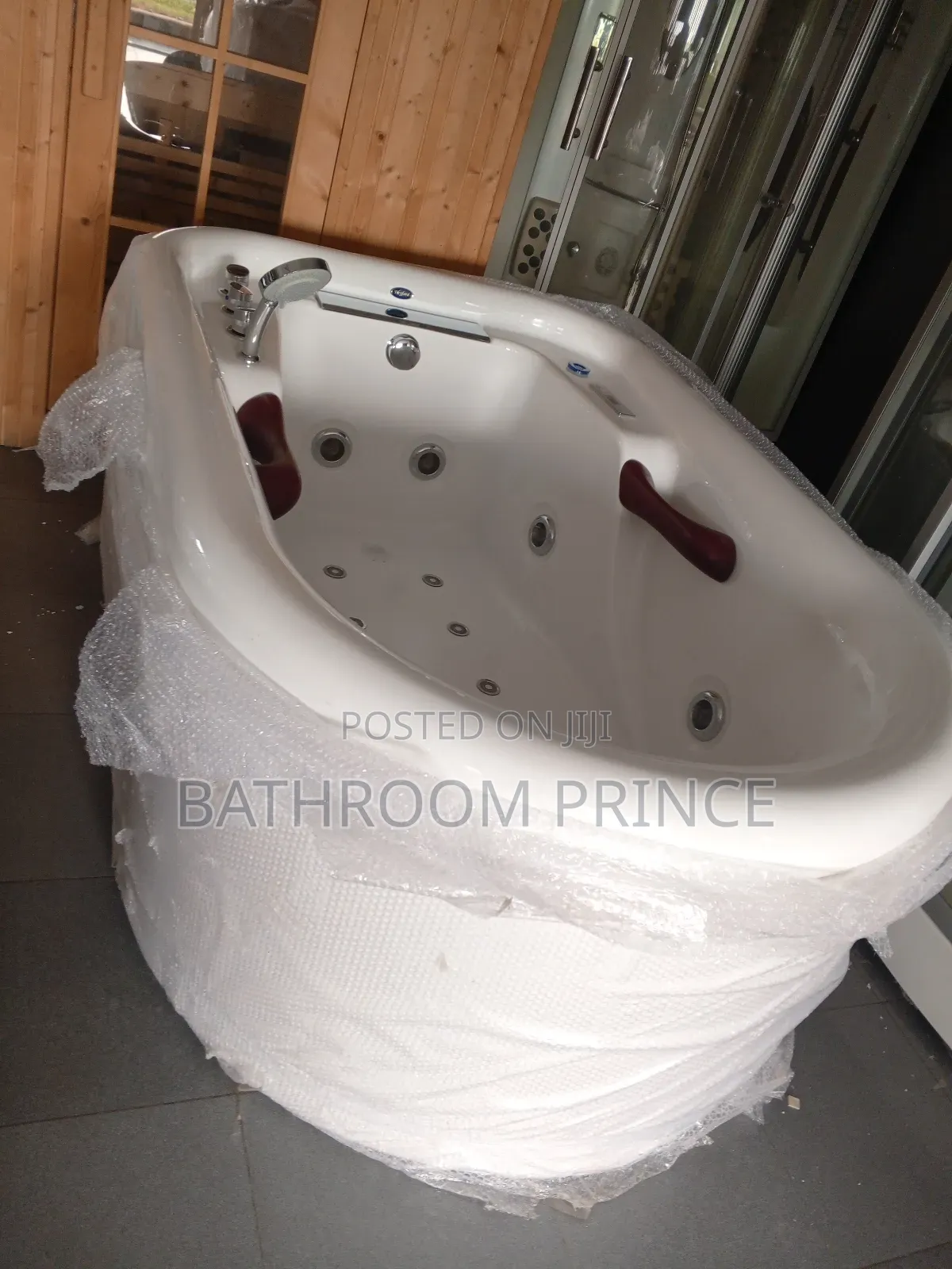 Unique Luxury Cuputerize Jacuzzi