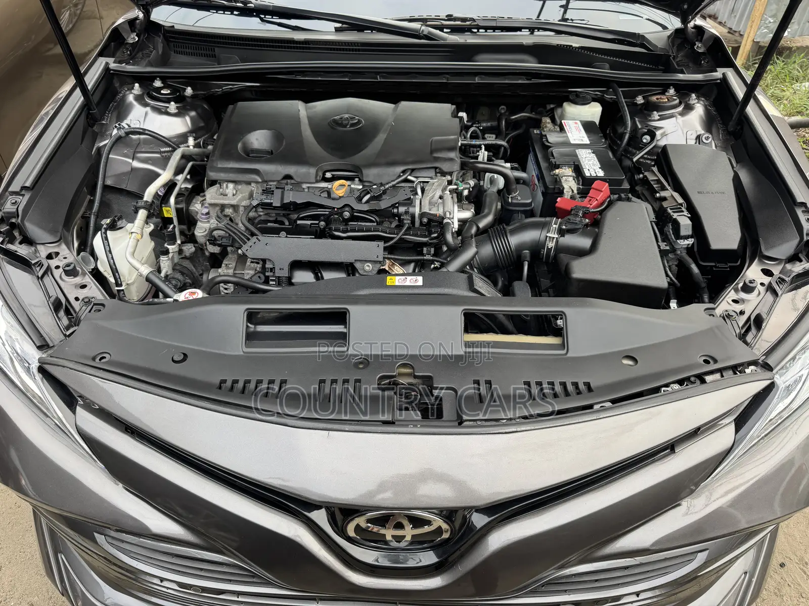 Toyota Camry XLE (2.5L 4cyl 8A) 2019 Gray