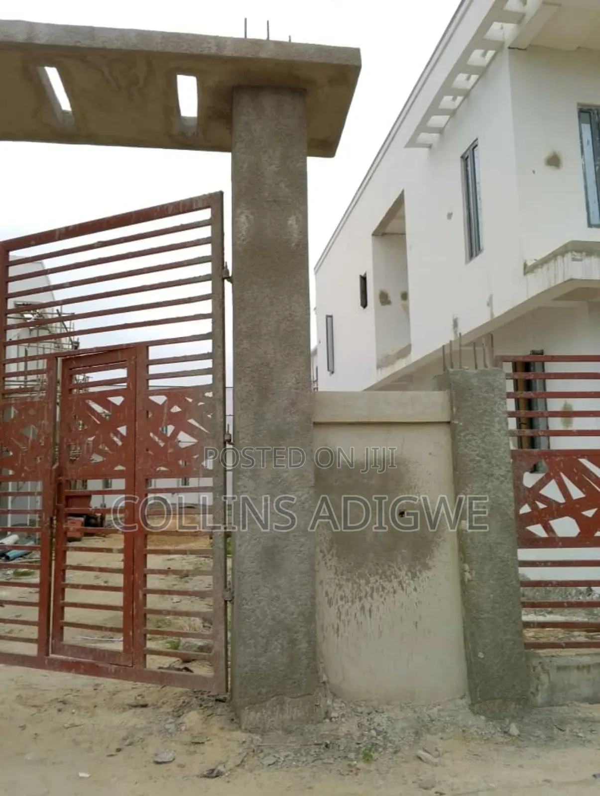 3bdrm Duplex in Service Estate for sale