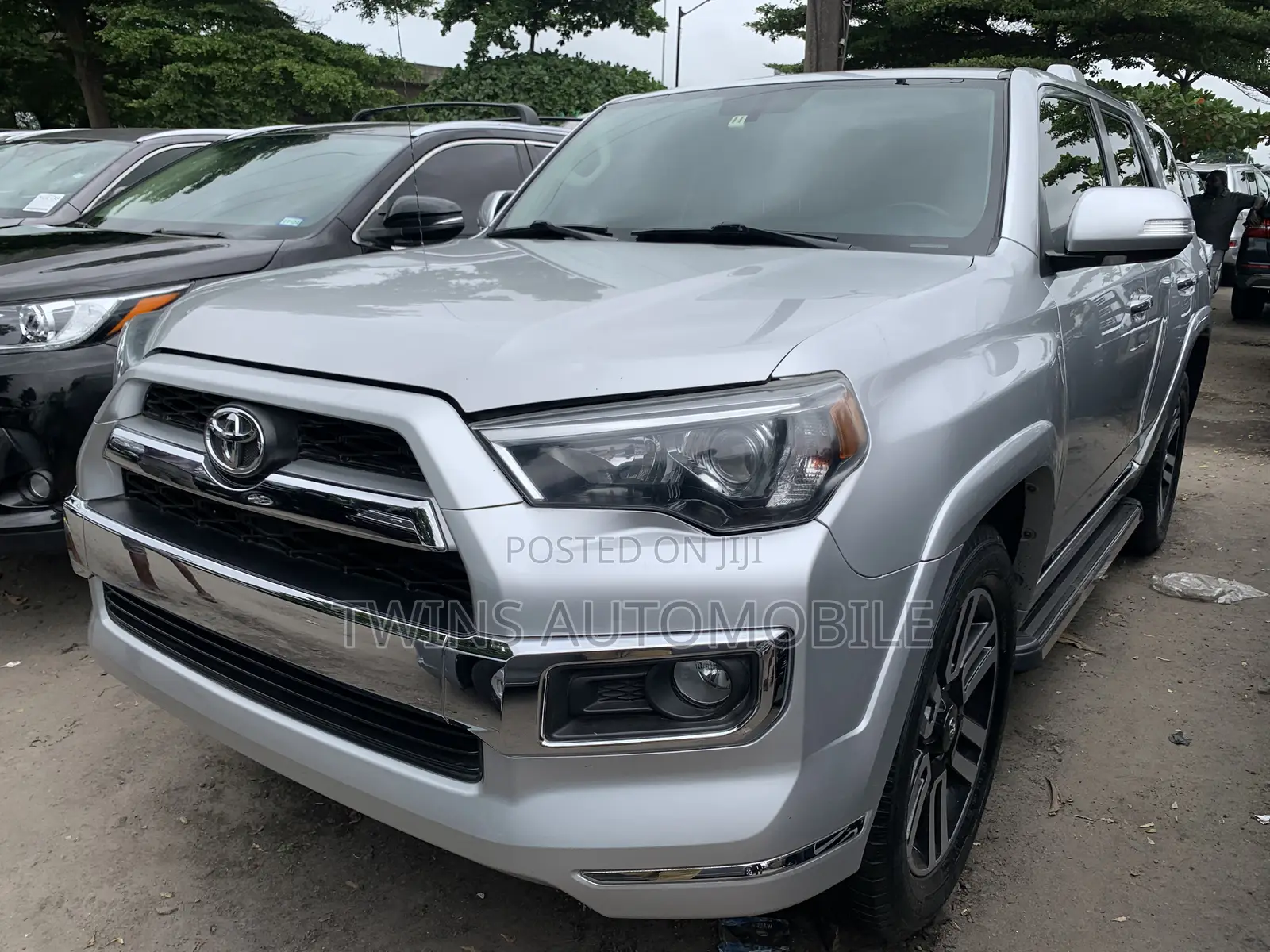Toyota 4-Runner Limited 4X4 2013 Silver