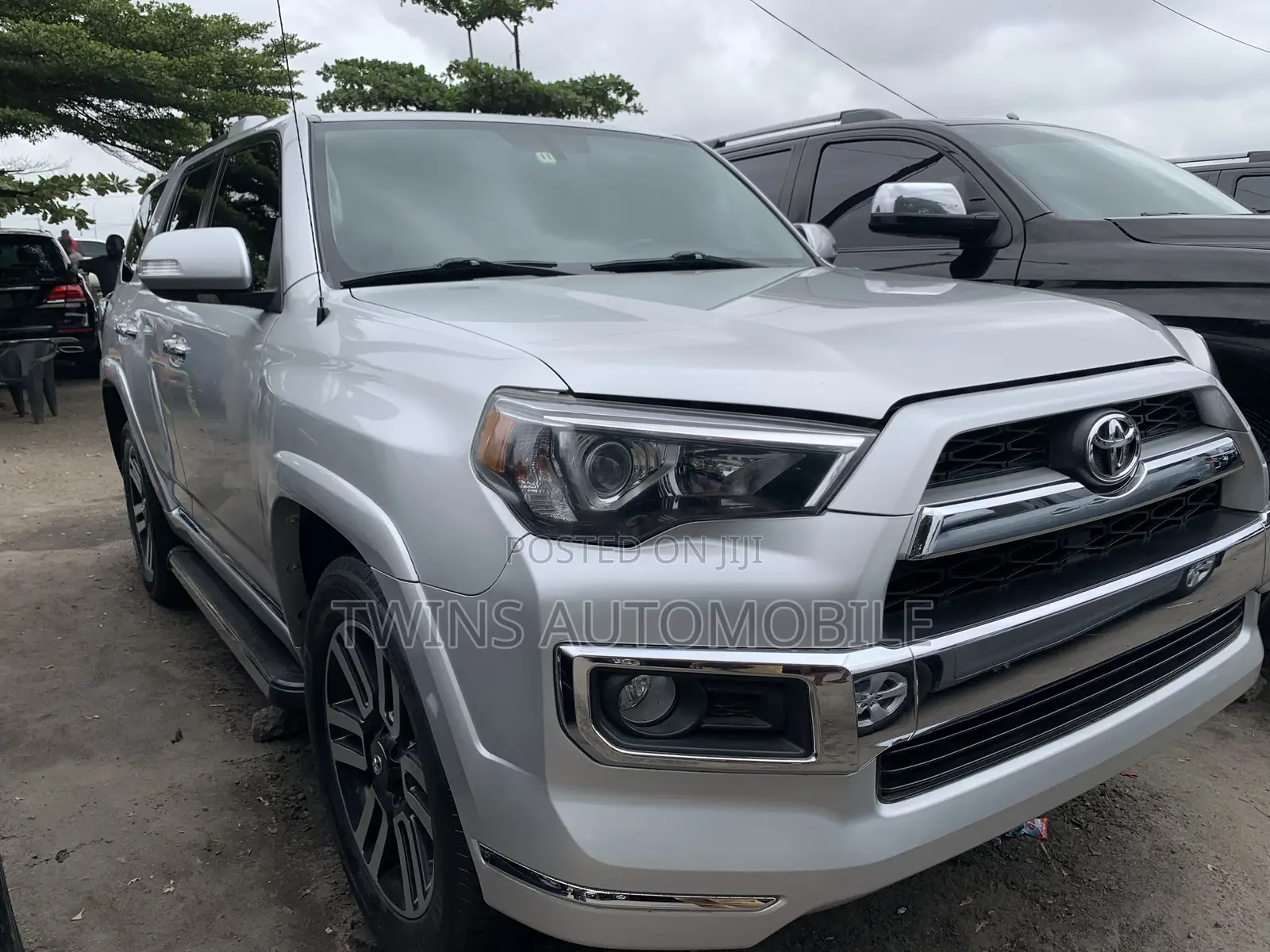 Toyota 4-Runner Limited 4X4 2013 Silver