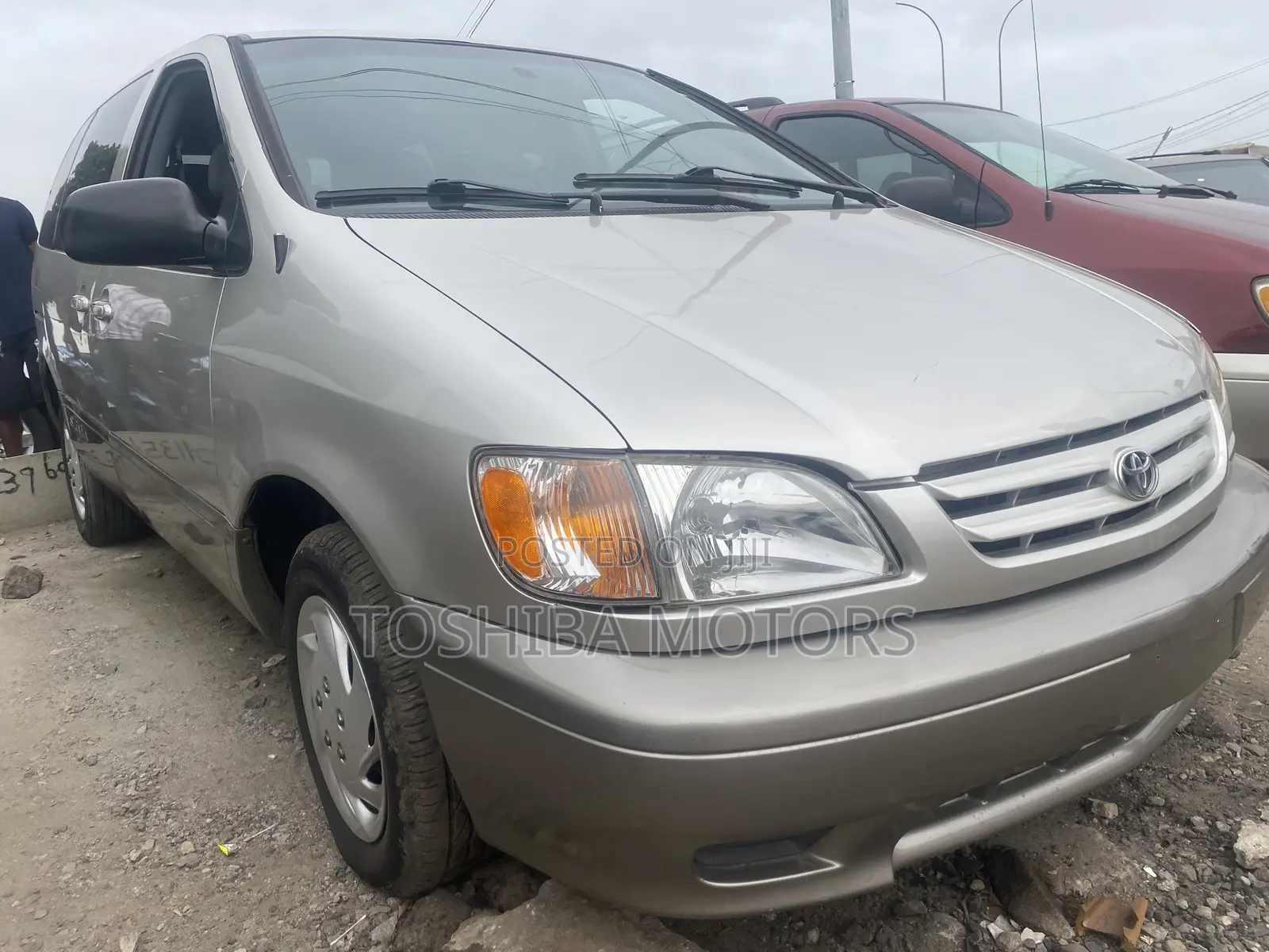 Toyota Sienna LE 2002 Silver