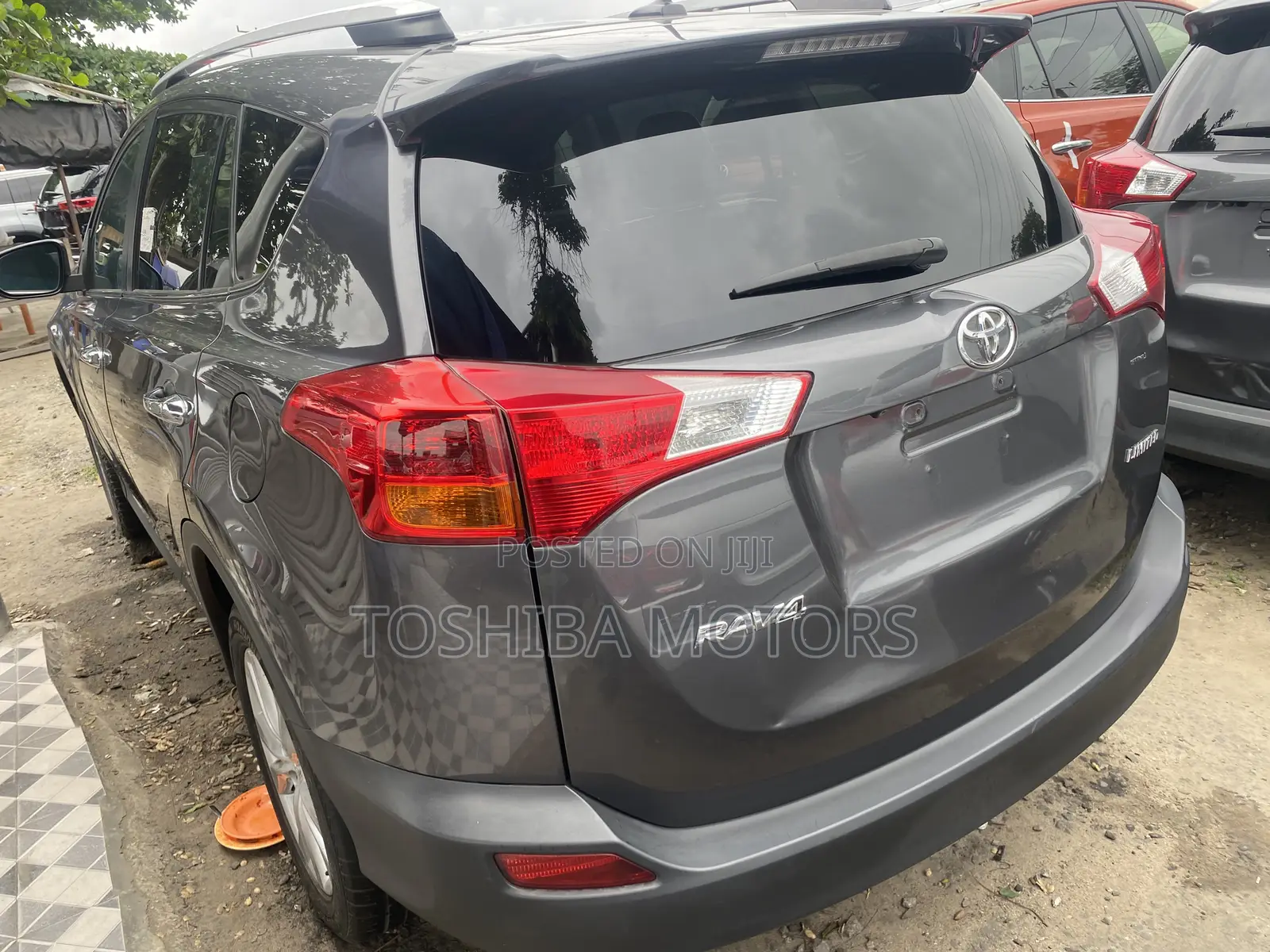 Toyota RAV4 Limited 4dr SUV AWD (2.5L 4cyl 6A) 2018 Gray