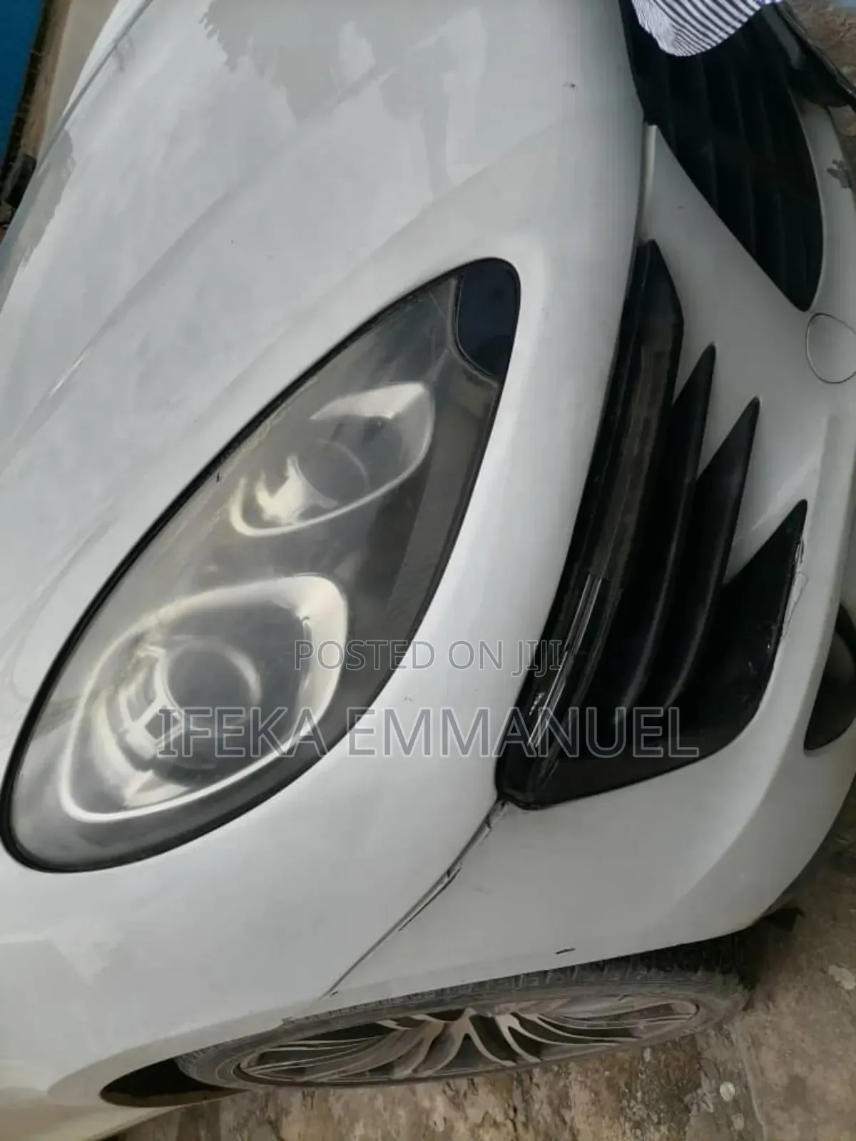 Headlights Porsche Macan