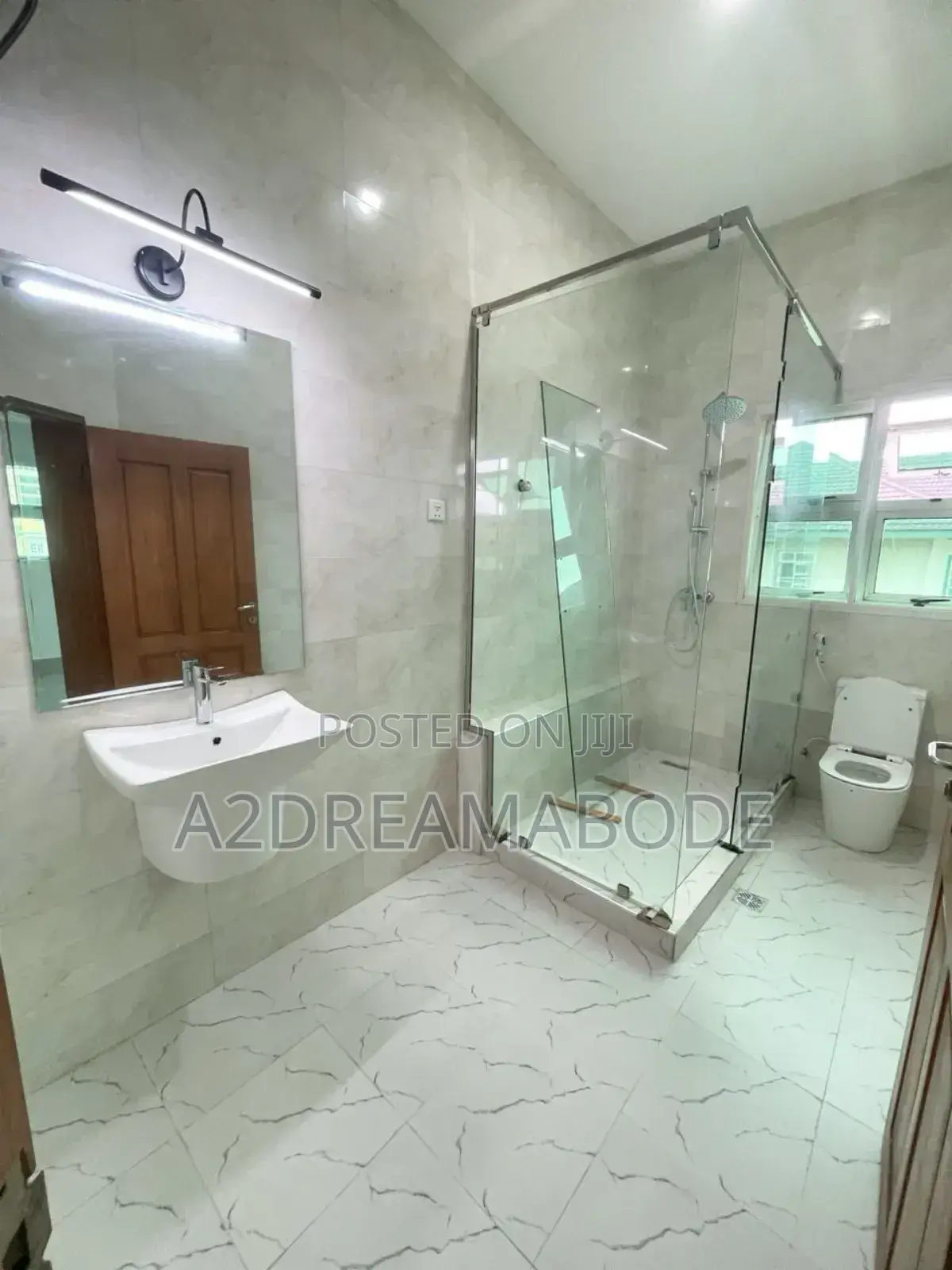 6bdrm Mansion in Ikoyi for rent
