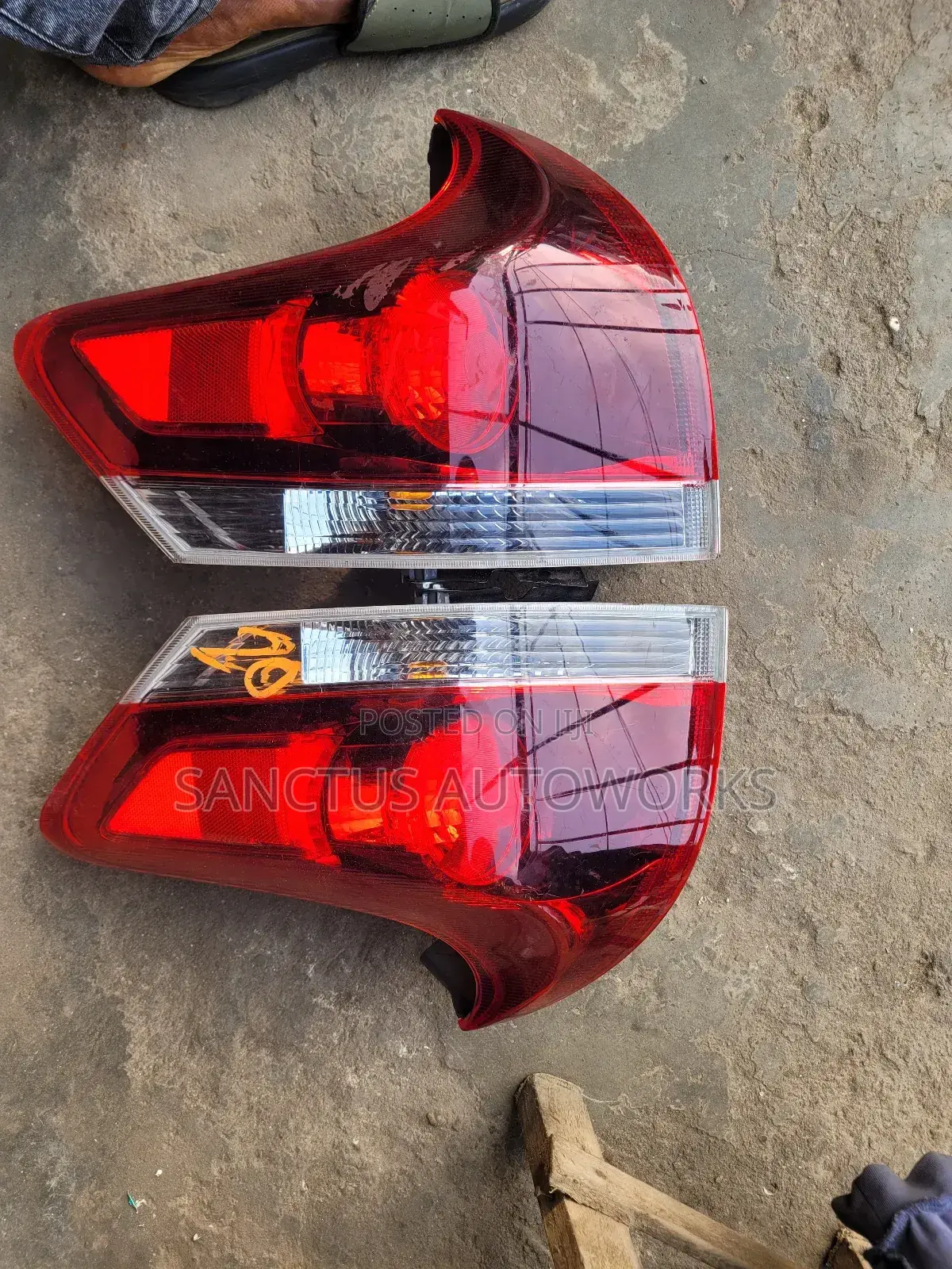 Rear Light Toyota Venza 2015