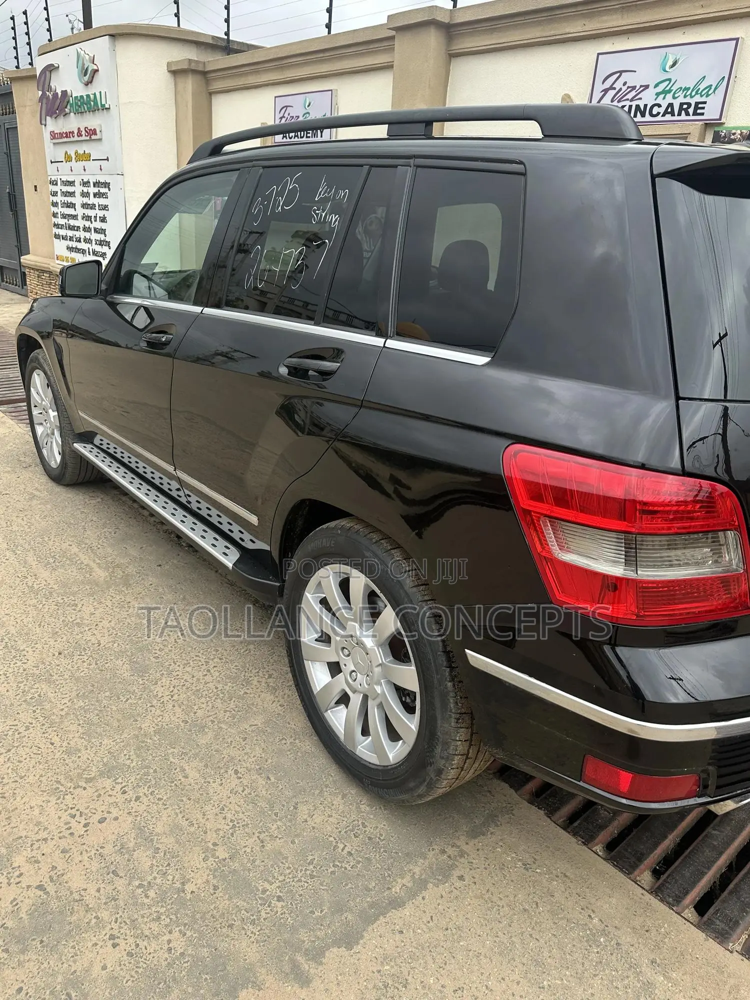 Mercedes-Benz GLK-Class 350 4MATIC 2010 Black