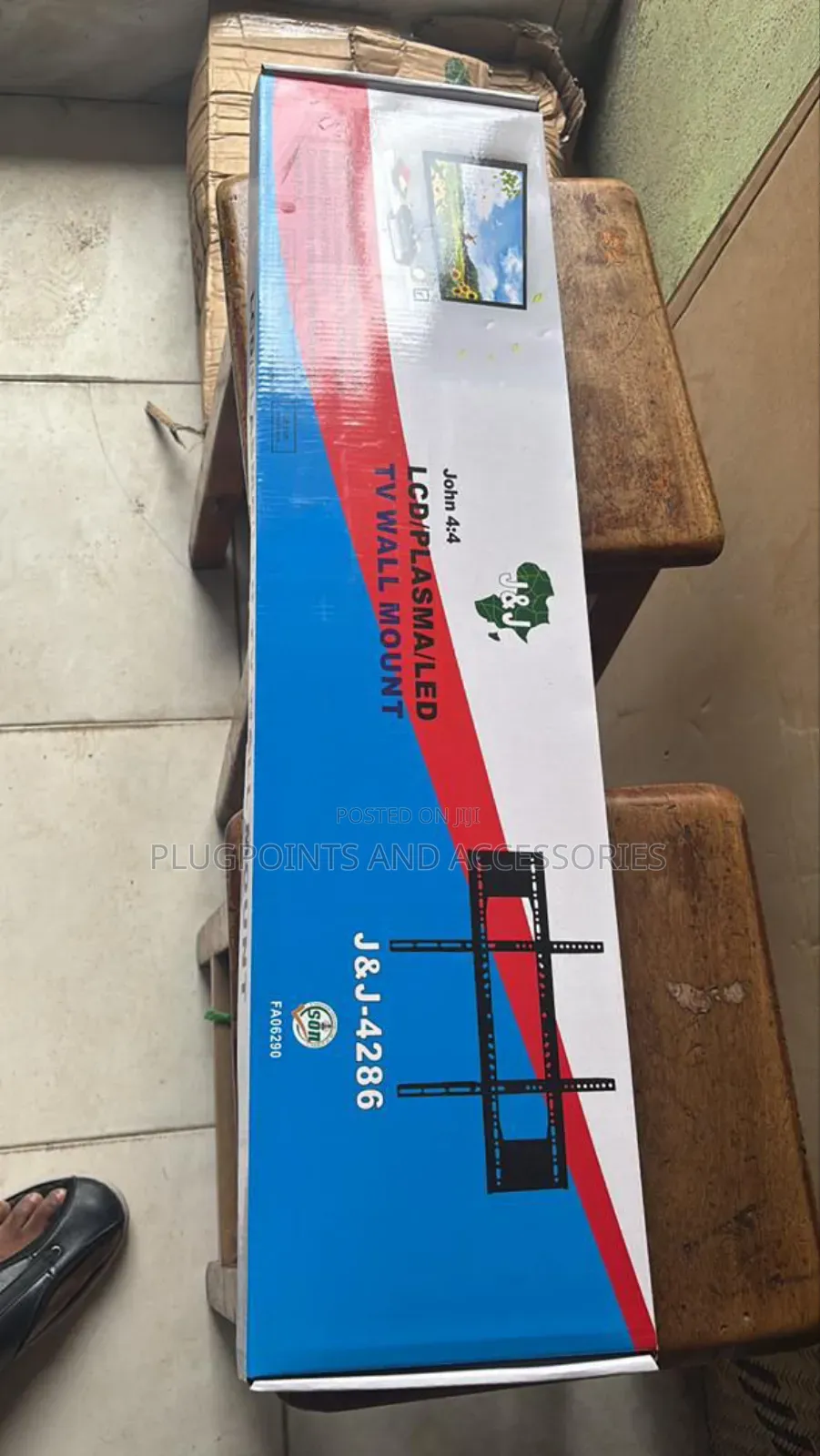 Tv Wall Hanger 32 to 80, 86"