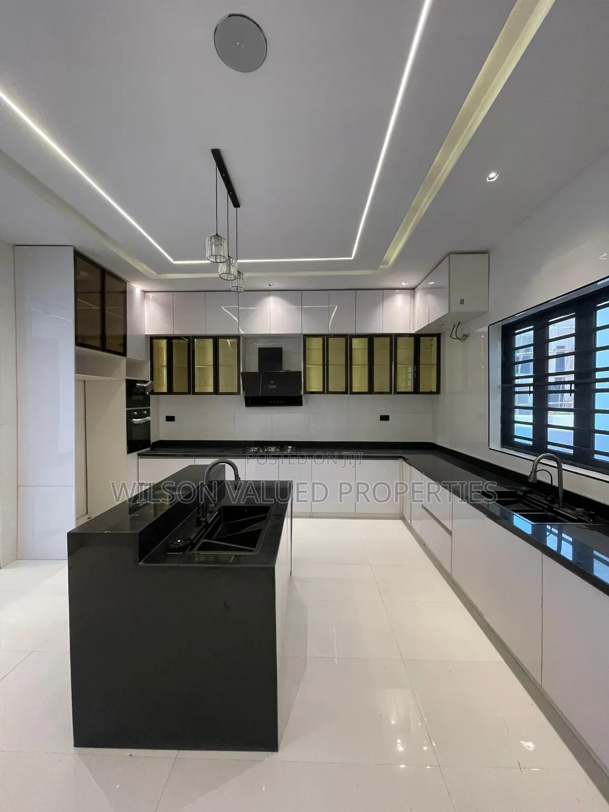 4bdrm Duplex in Green Acres Estate, Ikeja GRA for sale
