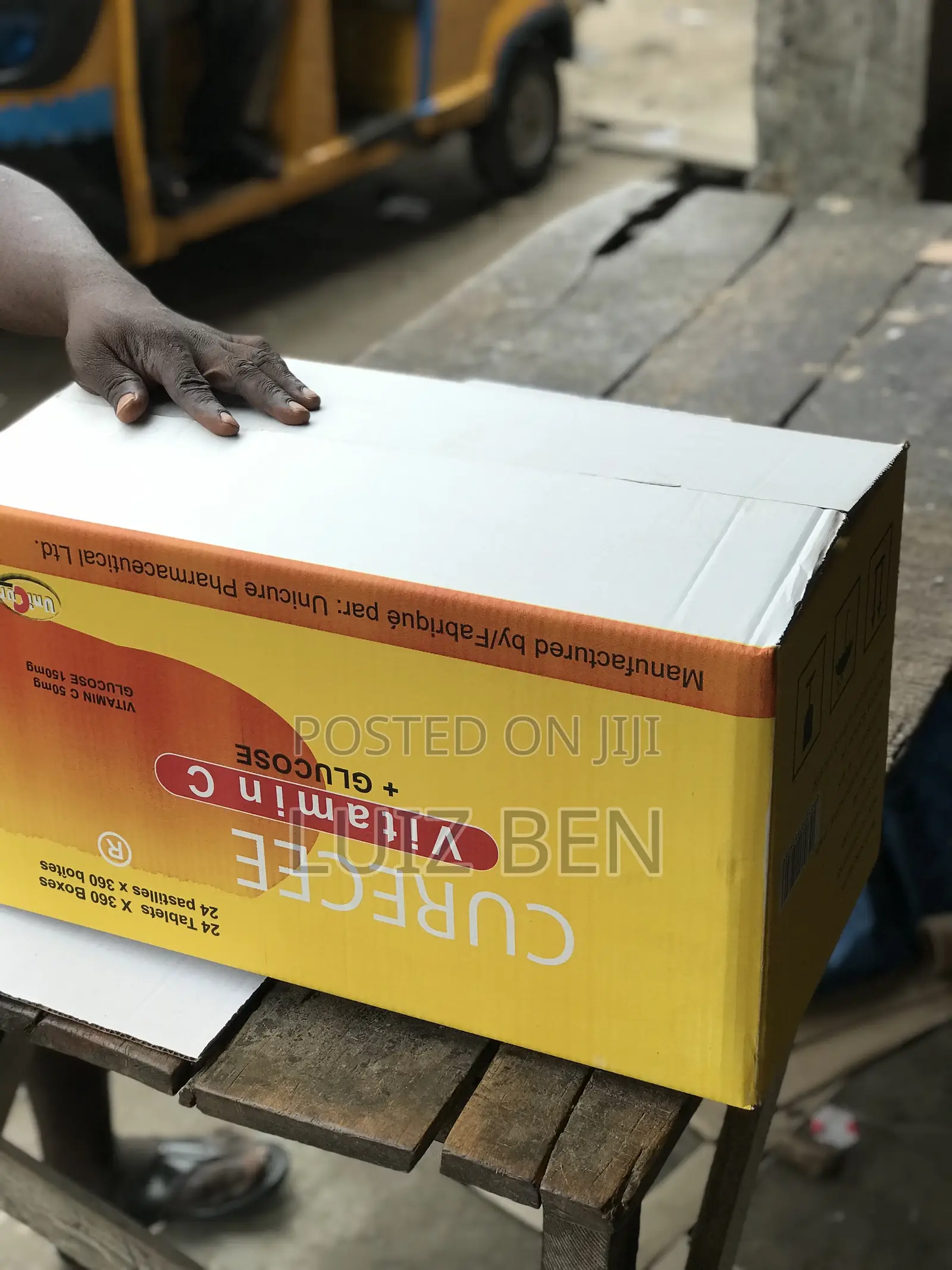 Very Neat 21by 11 by 11.5 Vitamin C Corrugated Carton