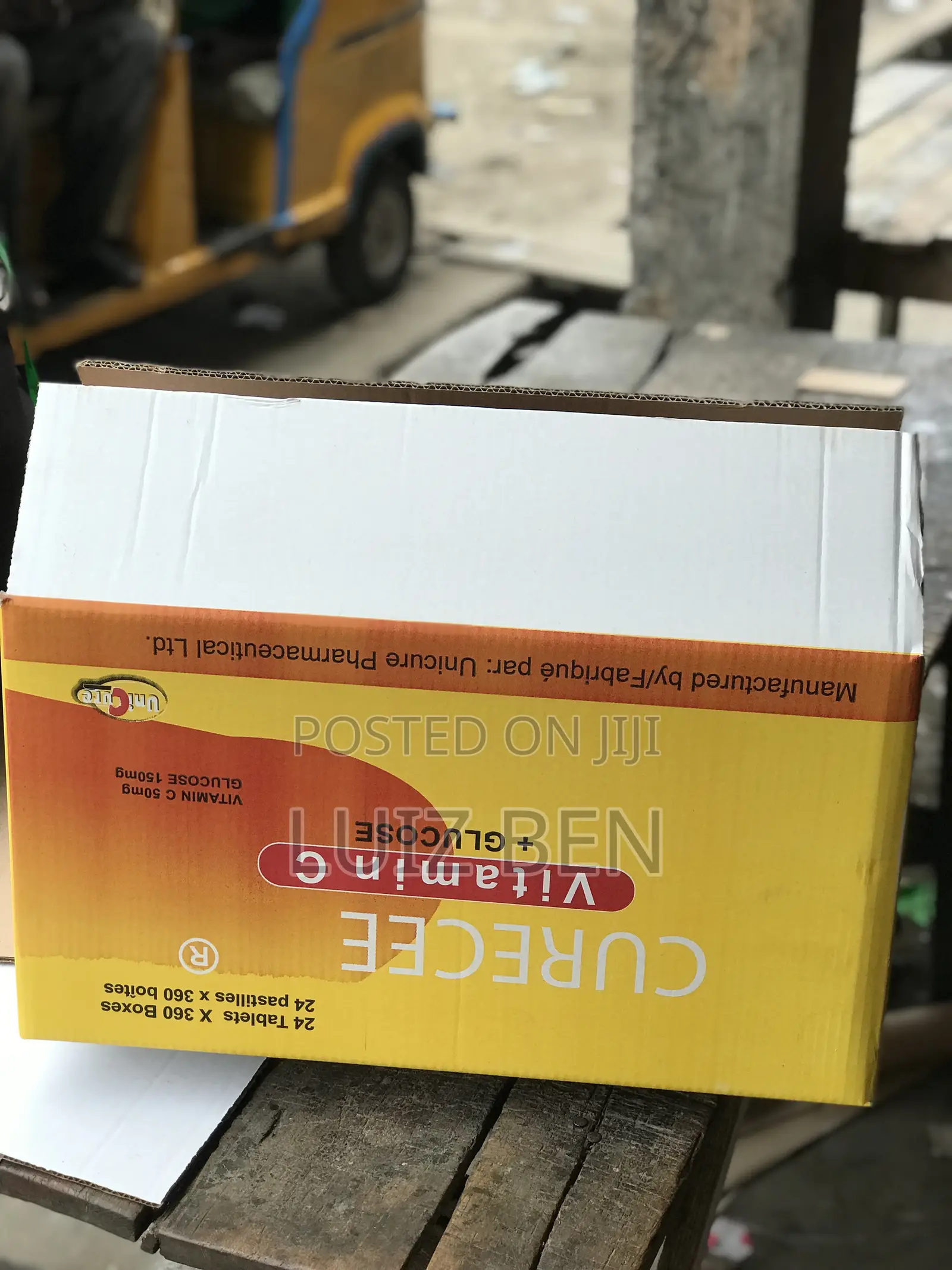 Very Neat 21by 11 by 11.5 Vitamin C Corrugated Carton