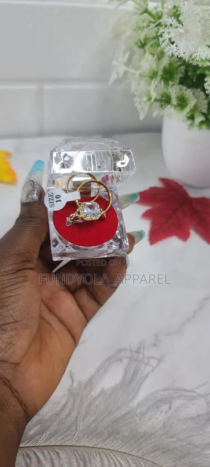 Non Tarnishing Gold Wedding Ring Set