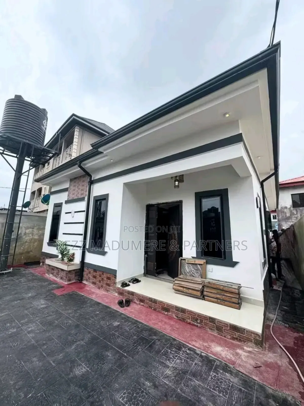 2bdrm Bungalow in Aparalink Road for sale