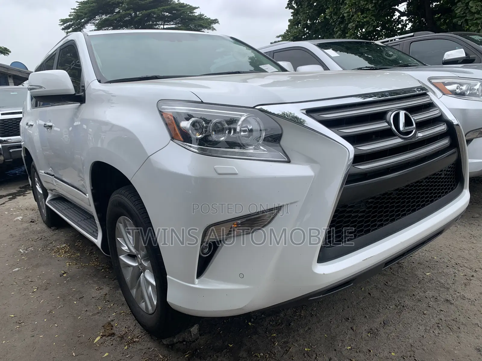 Lexus GX 460 Luxury 2016 White