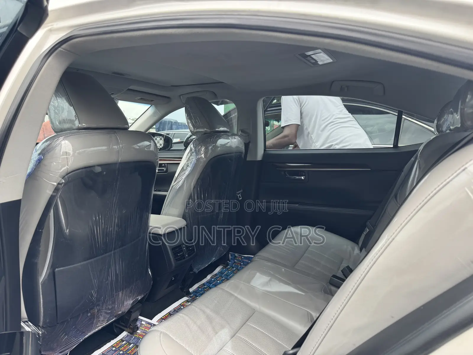 Lexus ES 350 FWD 2016 White