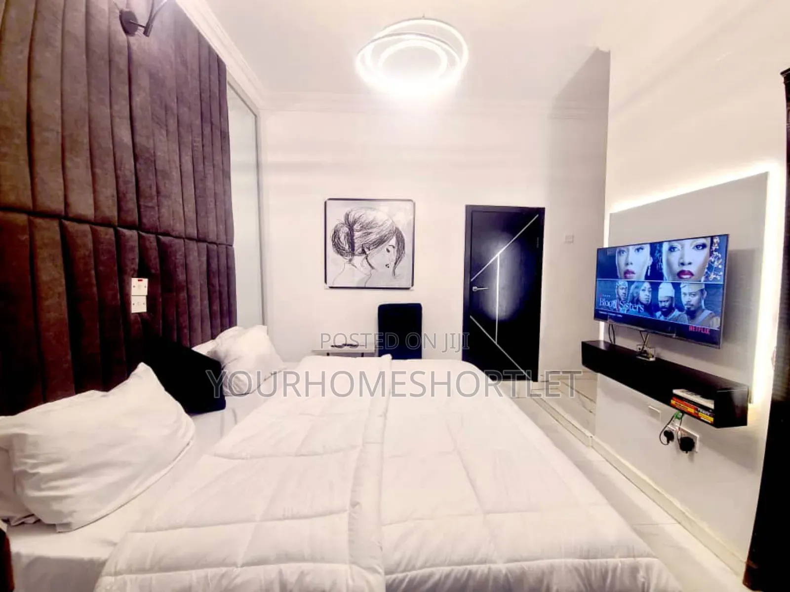 Studio Apartment With Snooker