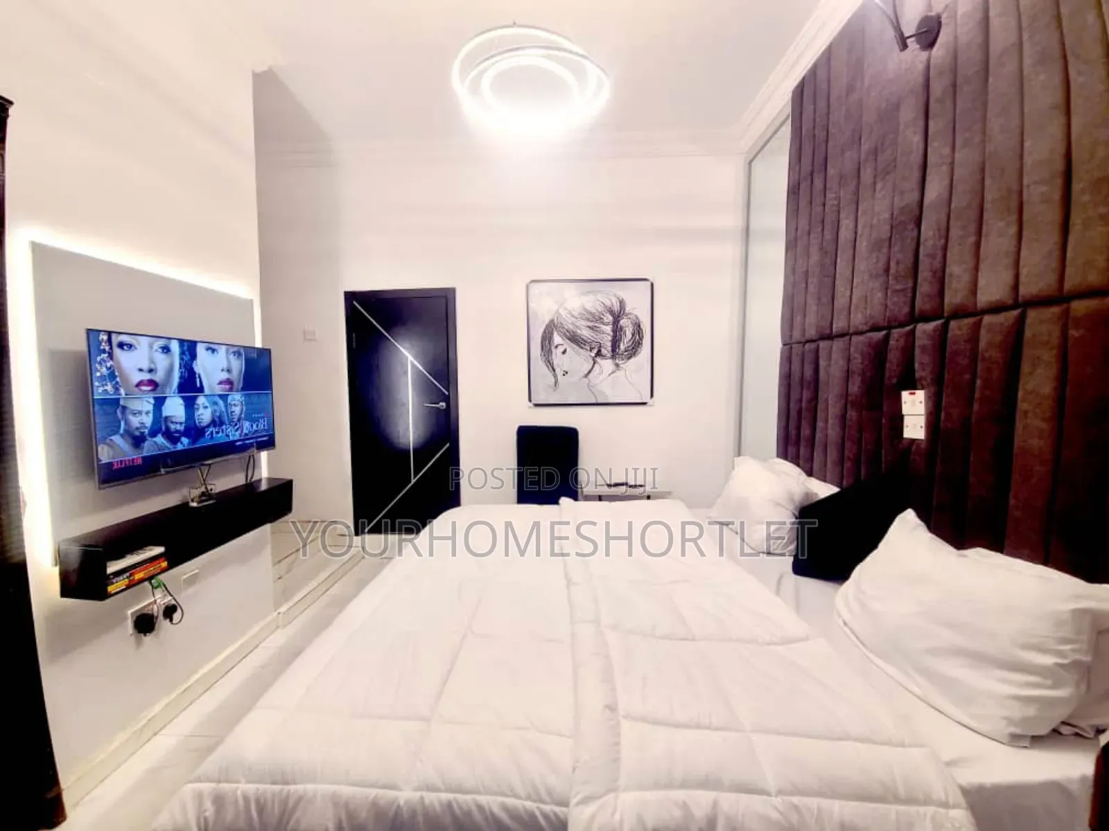 Studio Apartment With Snooker