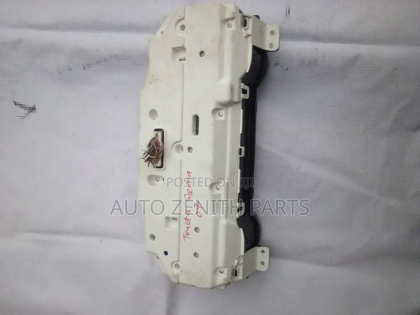 2007 Toyota Sienna Speedometer