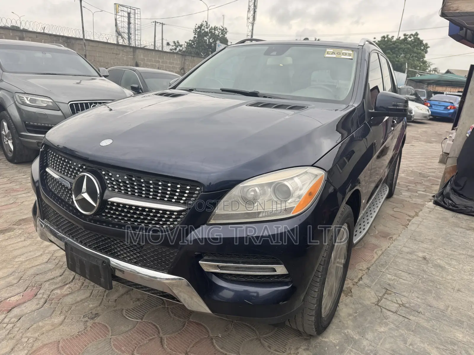 Mercedes-Benz M Class ML350 4MATIC 4dr SUV AWD (3.5L 6cyl 7A) 2014 Blue