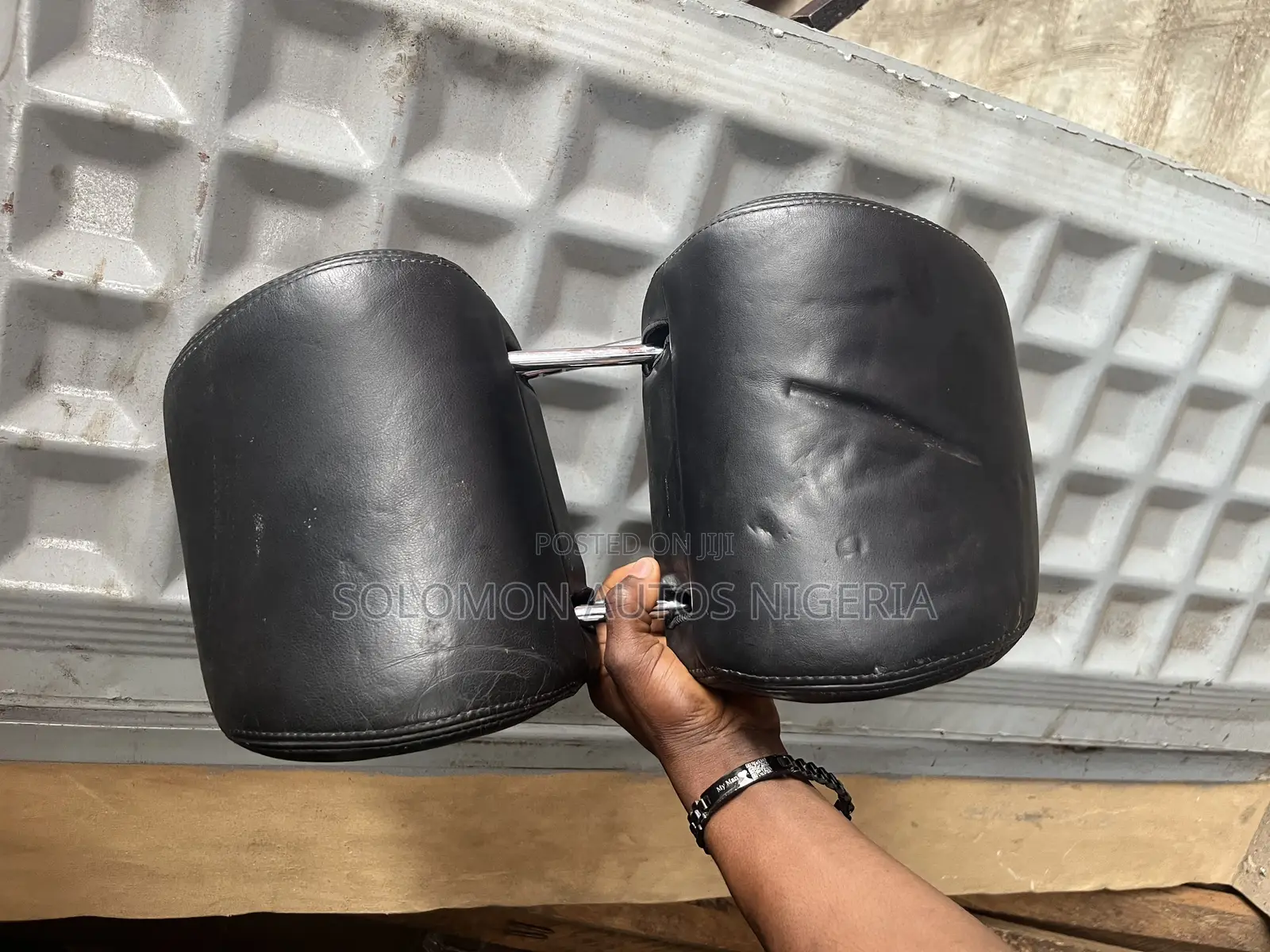 Two Front Head Rest Lexus Rx 330 or Es 330 or 300 2006 Model