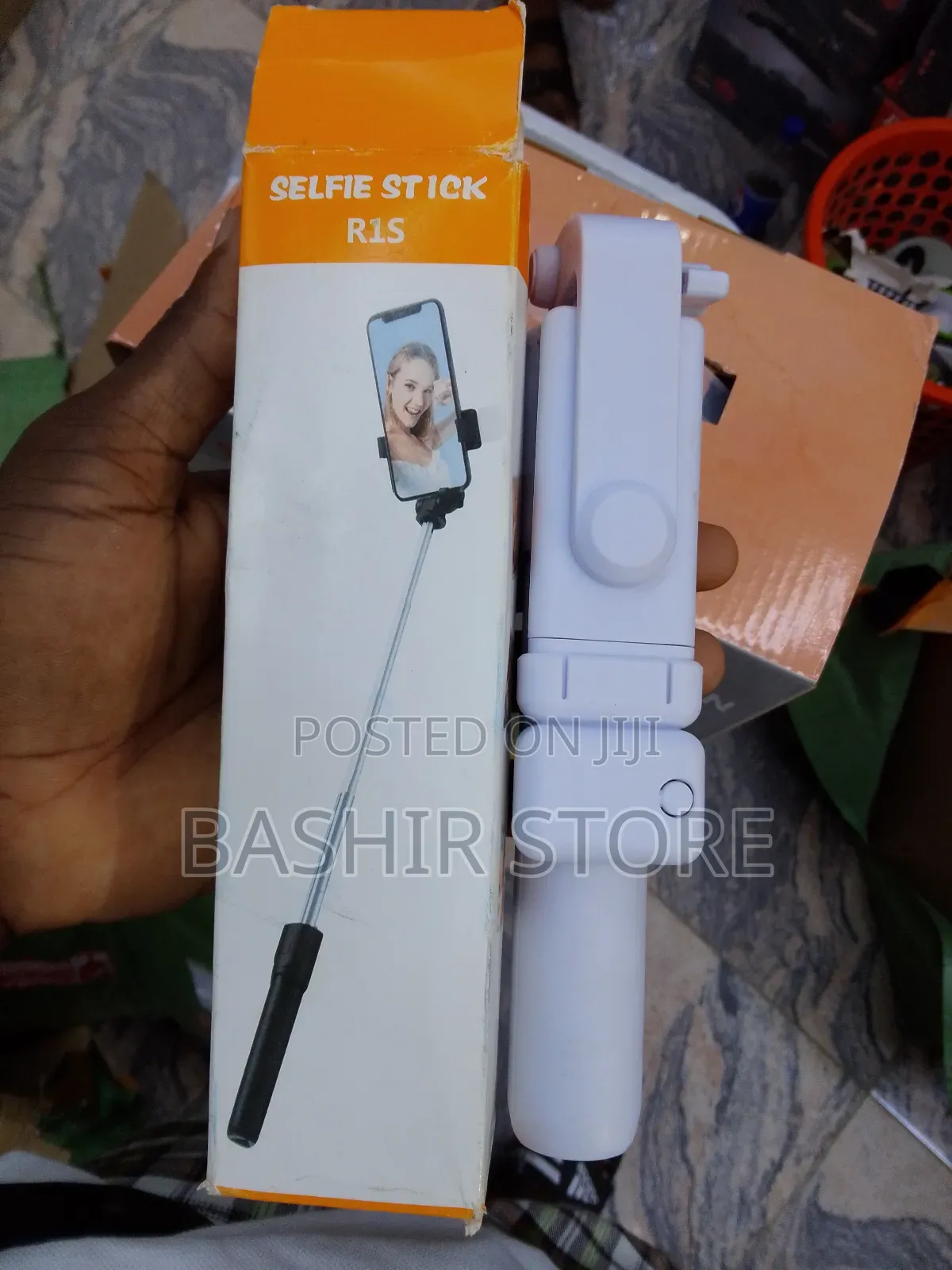 R15 Selfie Stick,