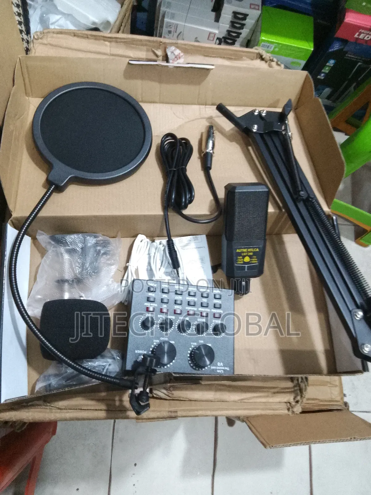 Microphone With V8 Sound Card Bm800 Kit, Condenser Support