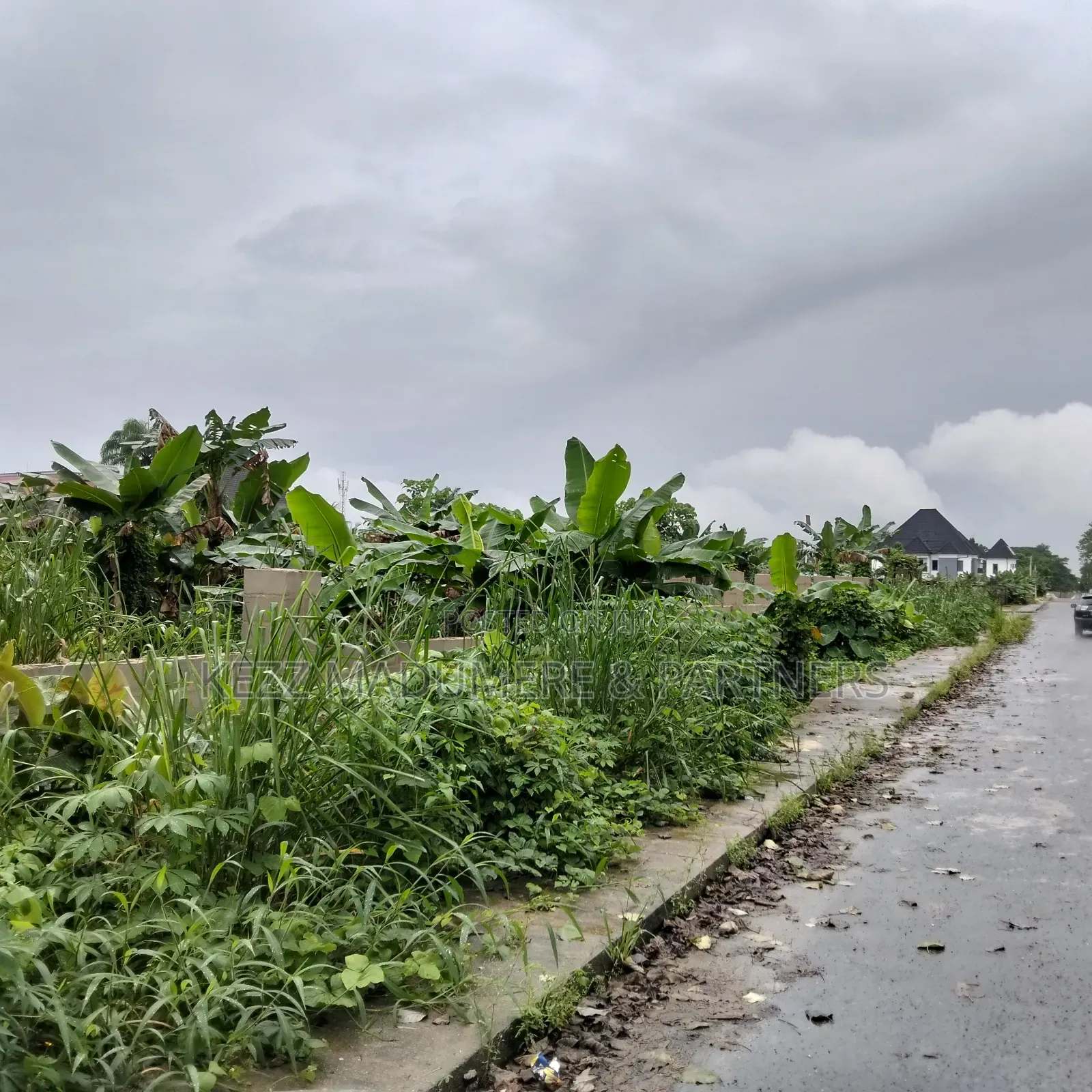 For Sale: 2 Plots at Gra Phase 8,G.U.Aker, Eliozu