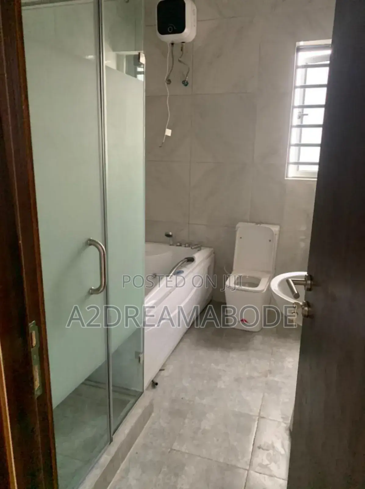 5bdrm Duplex in Magodo Phase 2, Ikeja for sale
