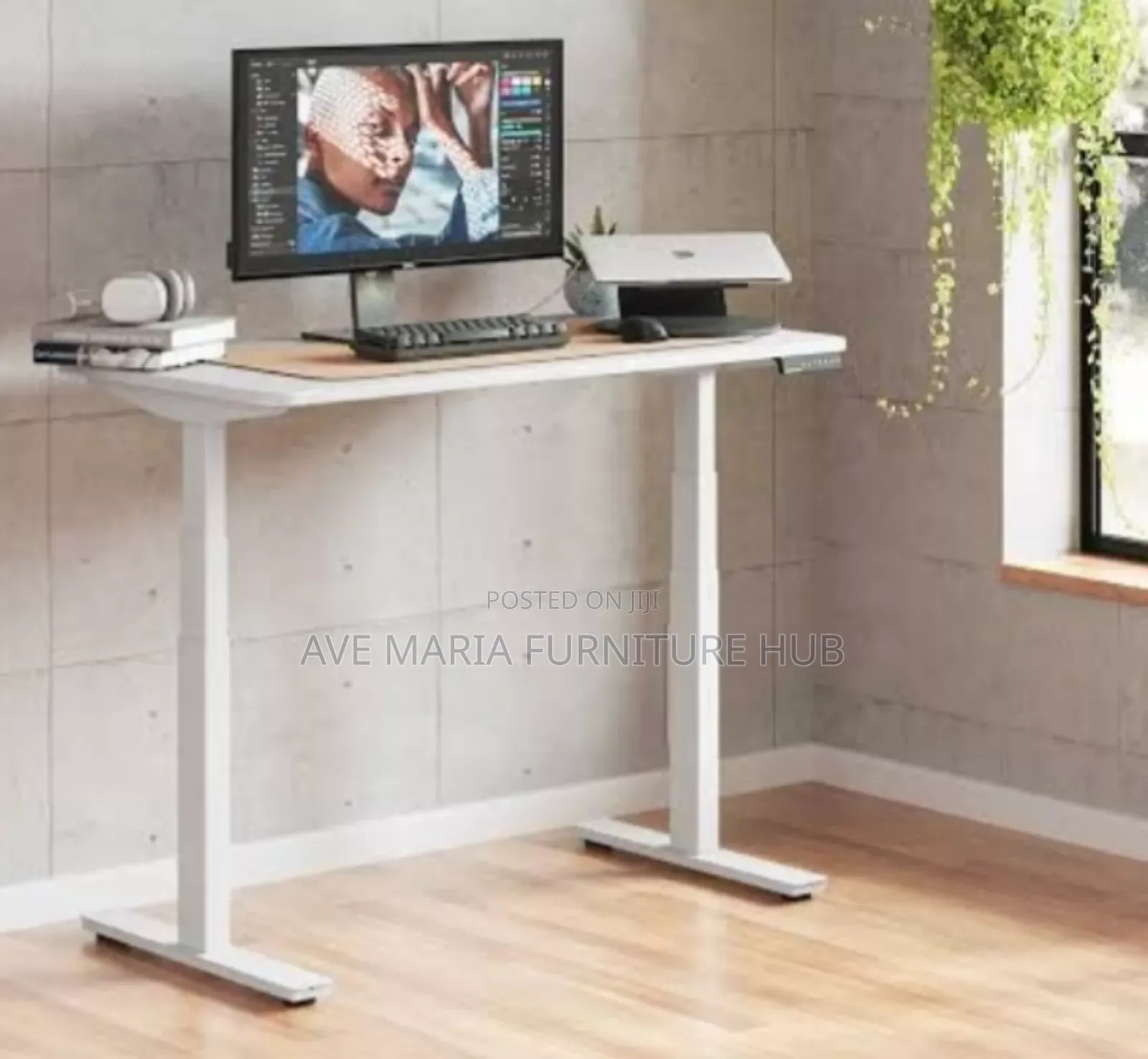 Sit-Stand Electric Gaming Table.