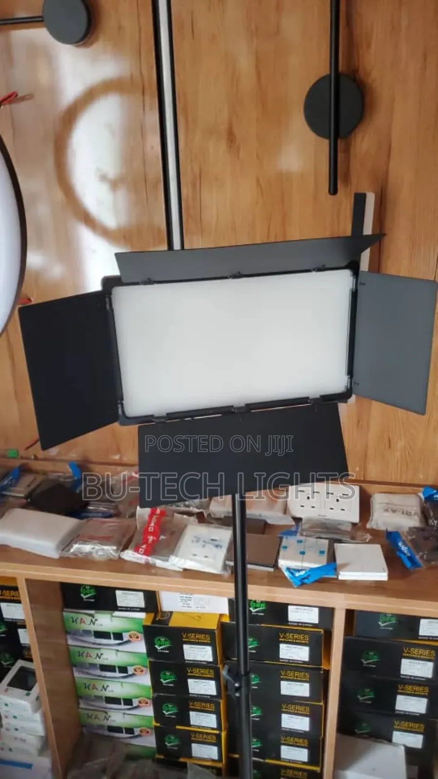 Rechargeable Studio Light