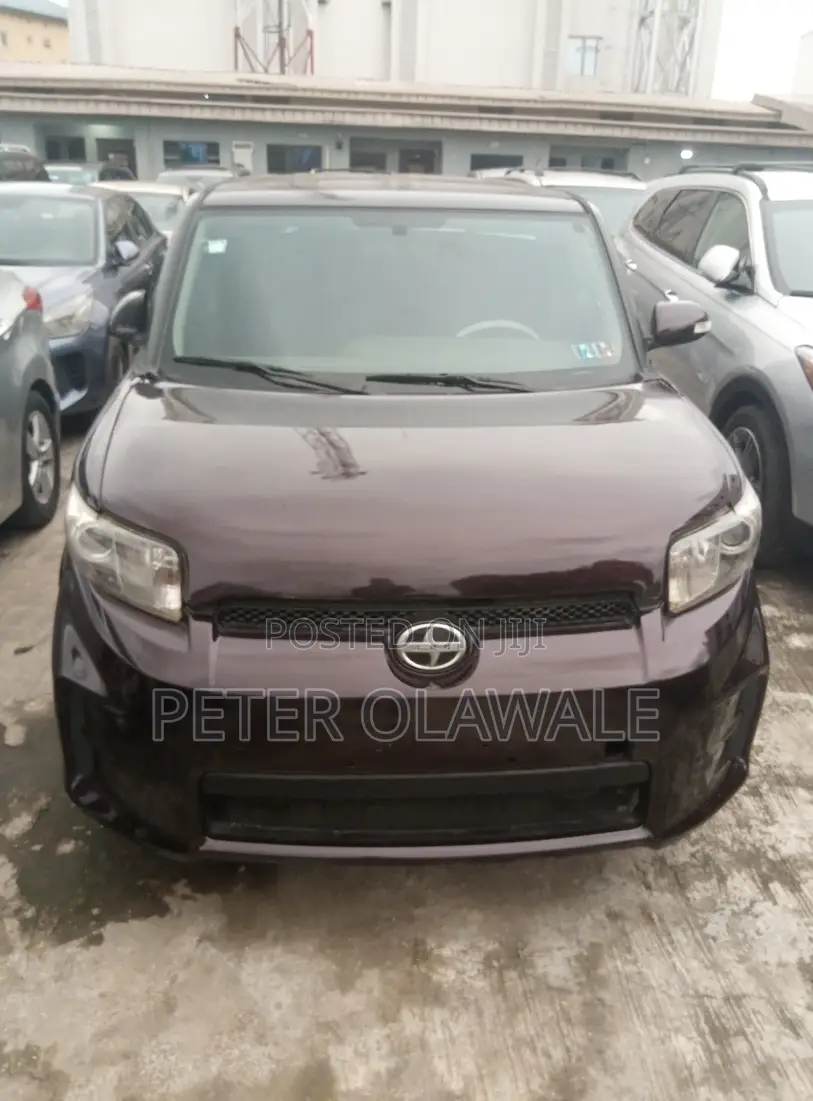 Scion xB Base 2011 Burgundy