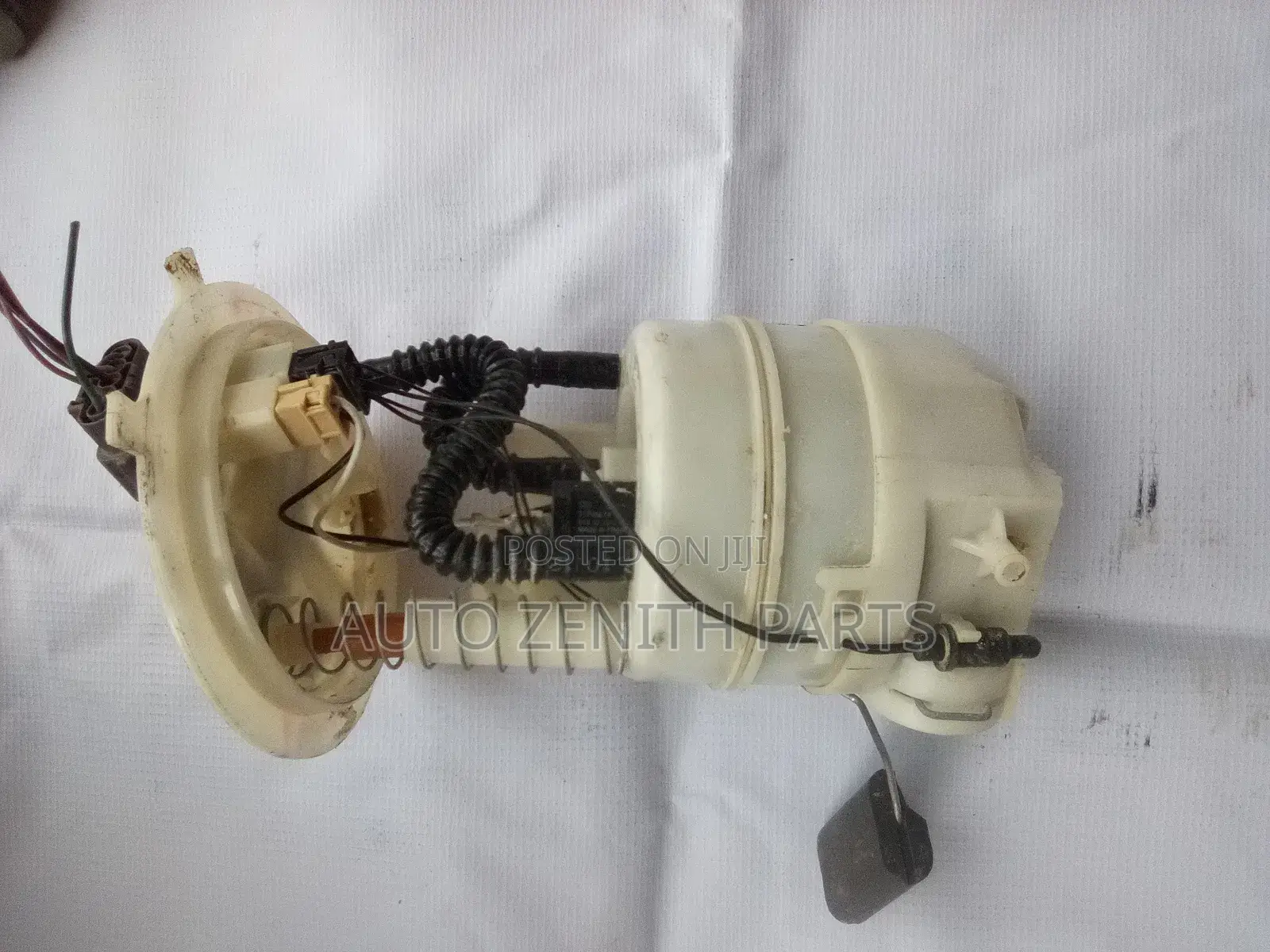 Fuel Pump: Nissan Pump Sentra 2017 - 2019