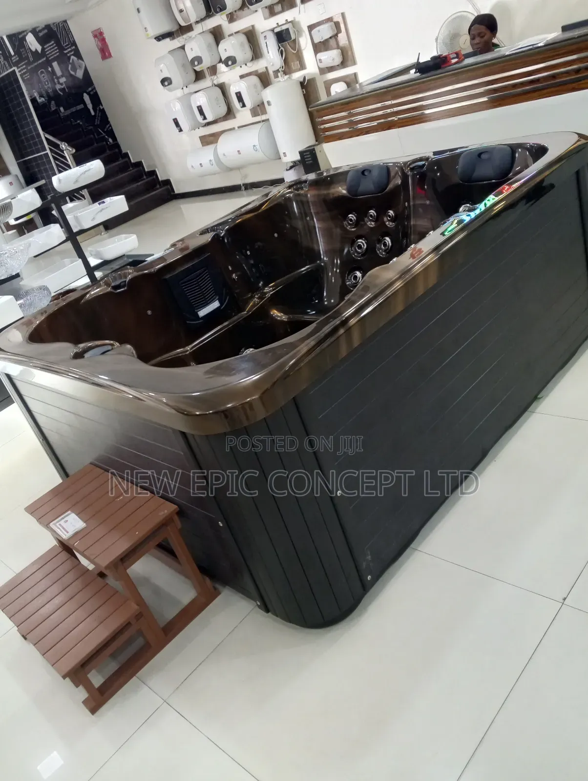 Special Spa 4 Seater Double Jacuzzi