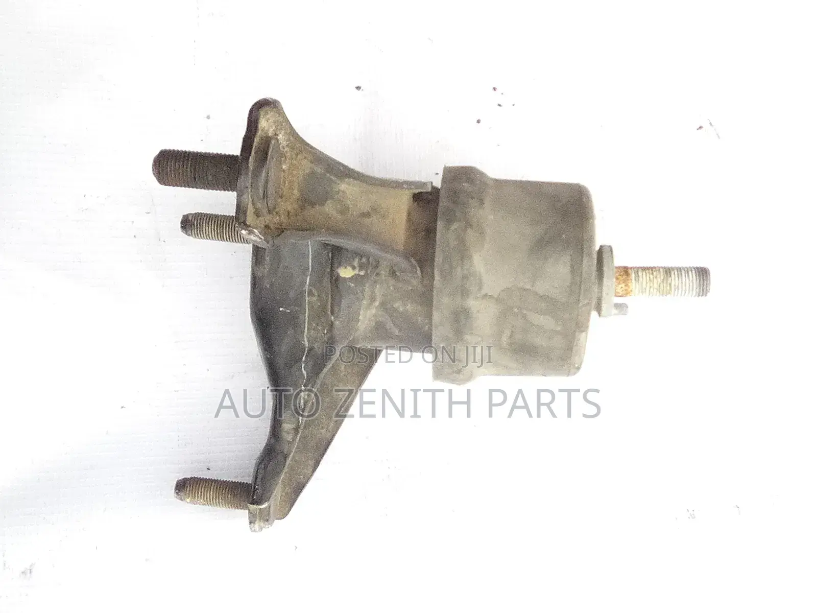 Engine Seat: Toyota Camry 2010