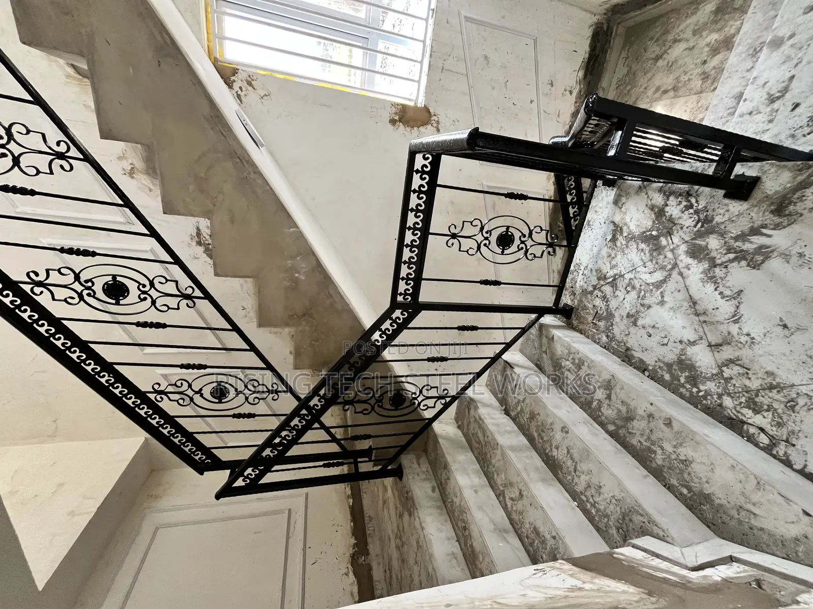 Strong and Durable Handrail Rot Iron