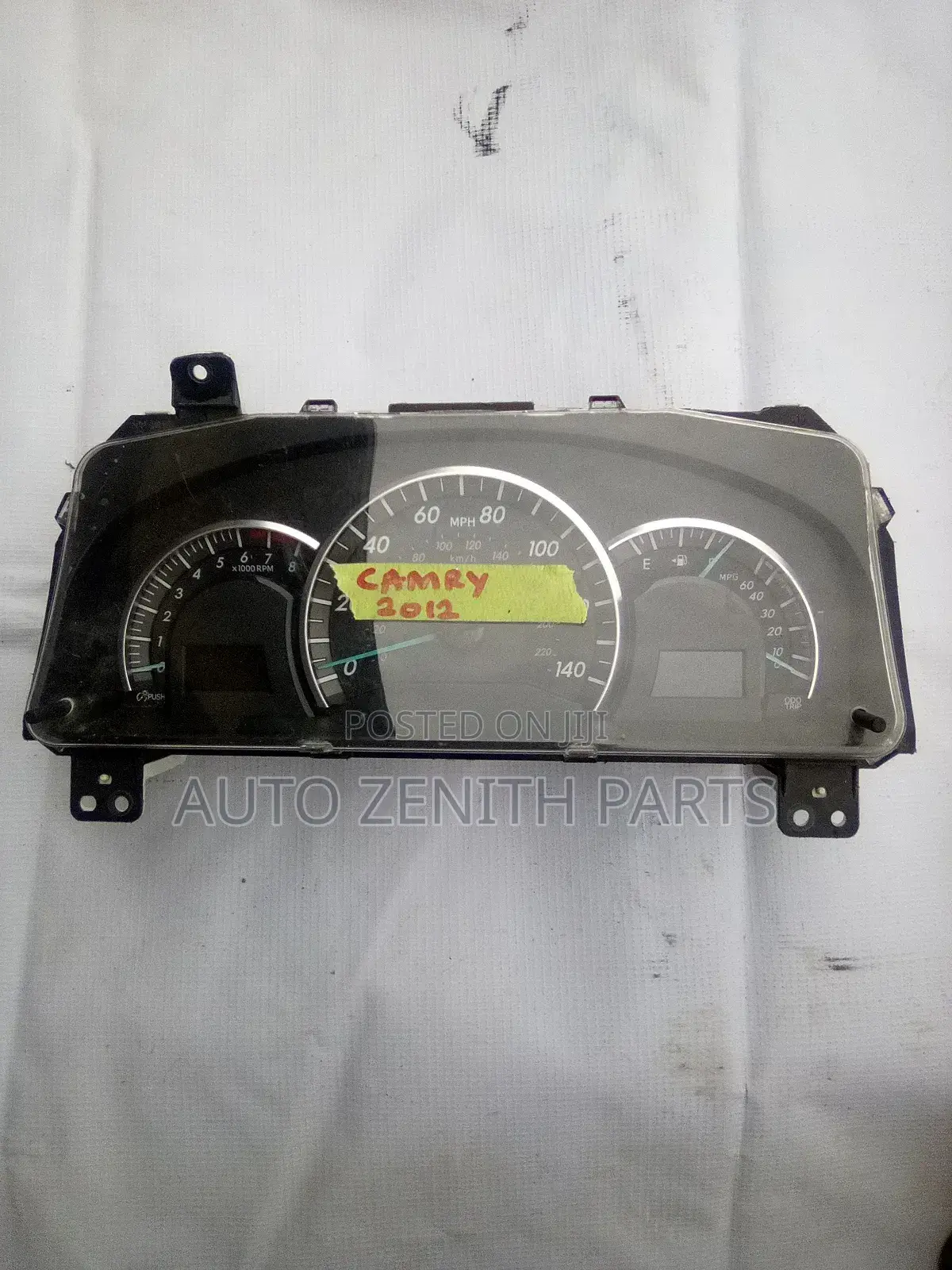 Speedometer: Camry 2012