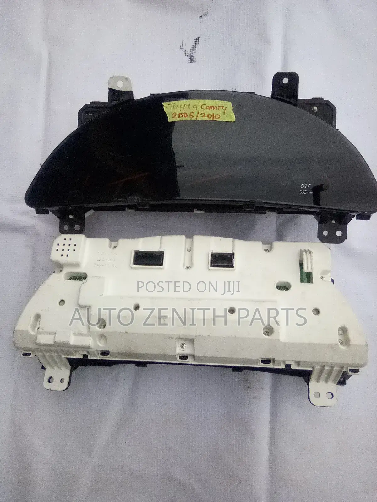 Speedometer: Toyota Camry 2016 - 2010